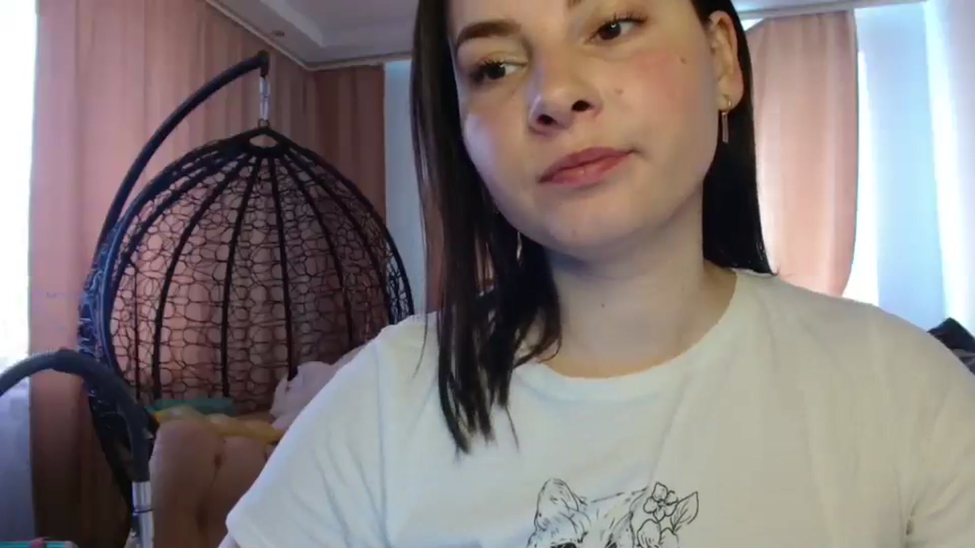 Gallery image thumbnail from MisssLove_is's myfreecams stream on, 04/21/2025, 08:50 image 19 of 20