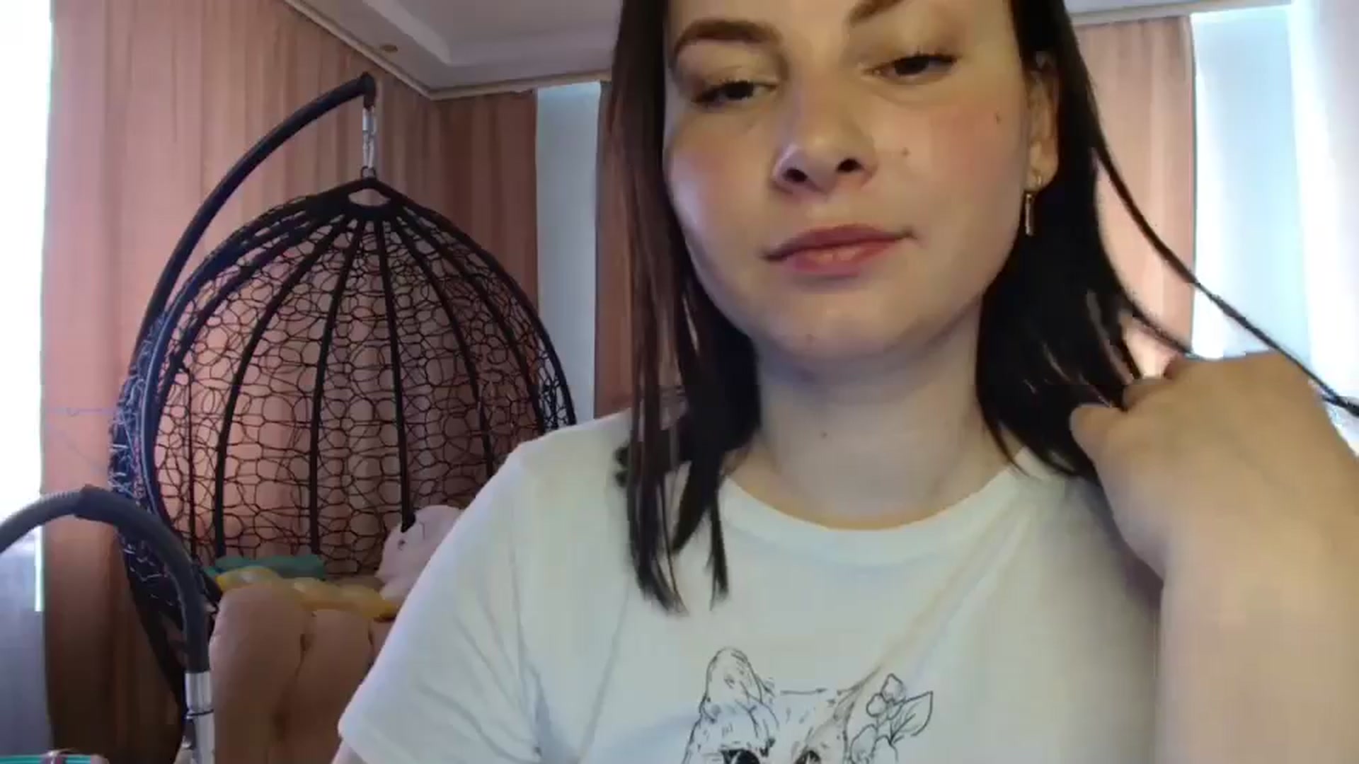 Gallery image thumbnail from MisssLove_is's myfreecams stream on, 04/21/2025, 08:50 image 11 of 20