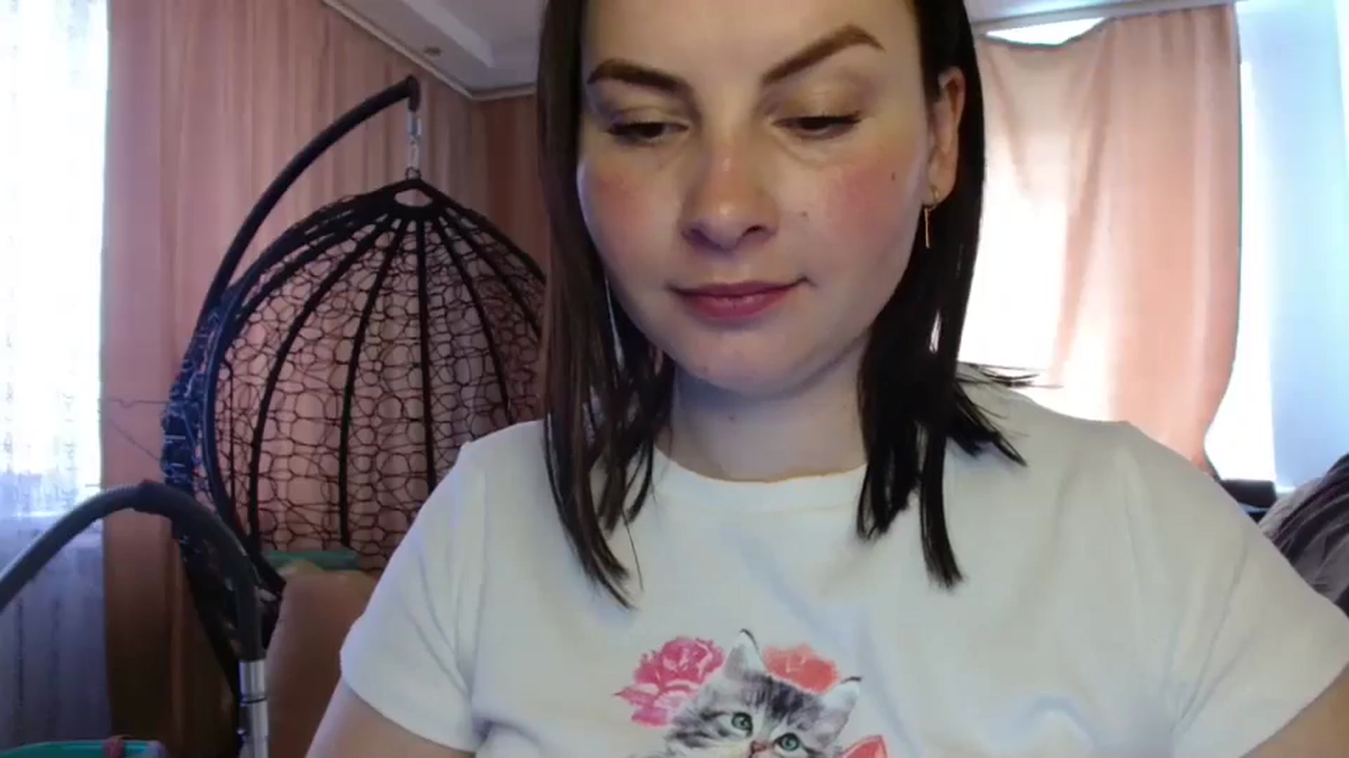Gallery image thumbnail from MisssLove_is's myfreecams stream on, 04/21/2025, 10:53 image 2 of 20