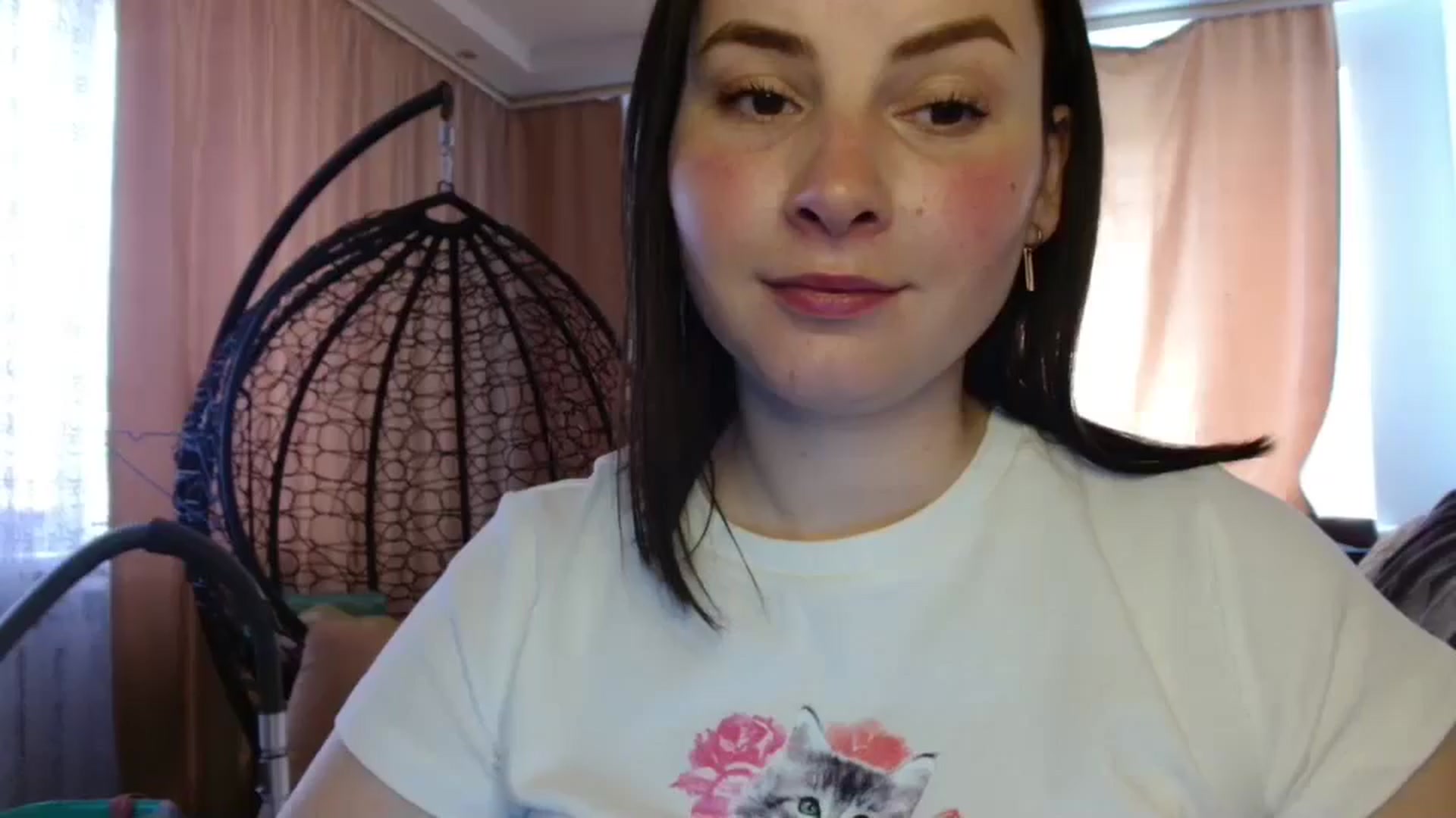 Gallery image thumbnail from MisssLove_is's myfreecams stream on, 04/21/2025, 10:53 image 1 of 20