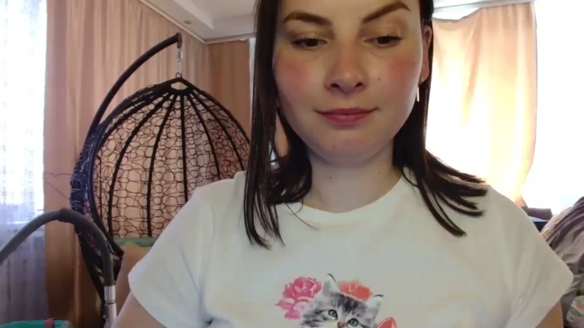 Gallery image thumbnail from MisssLove_is's myfreecams stream on, 04/21/2025, 10:53 image 12 of 20