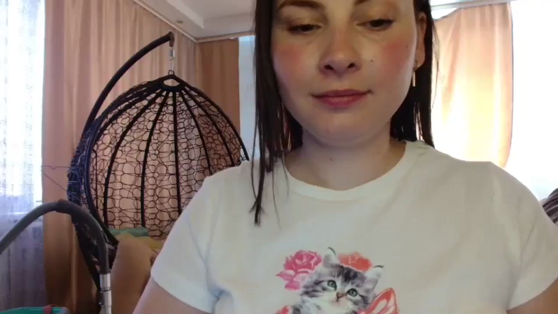Gallery image thumbnail from MisssLove_is's myfreecams stream on, 04/21/2025, 10:53 image 11 of 20
