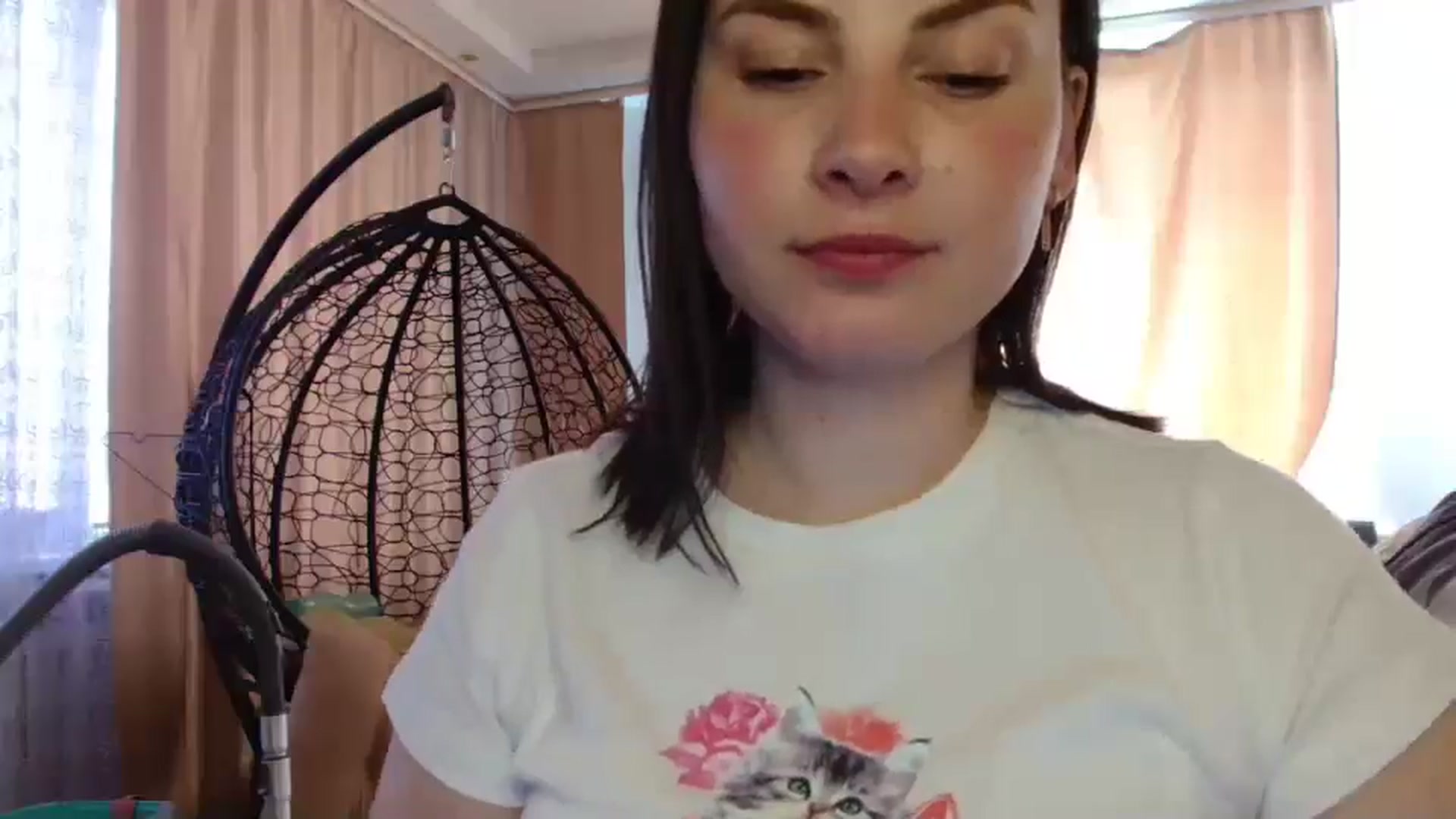 Gallery image thumbnail from MisssLove_is's myfreecams stream on, 04/21/2025, 12:41 image 3 of 20