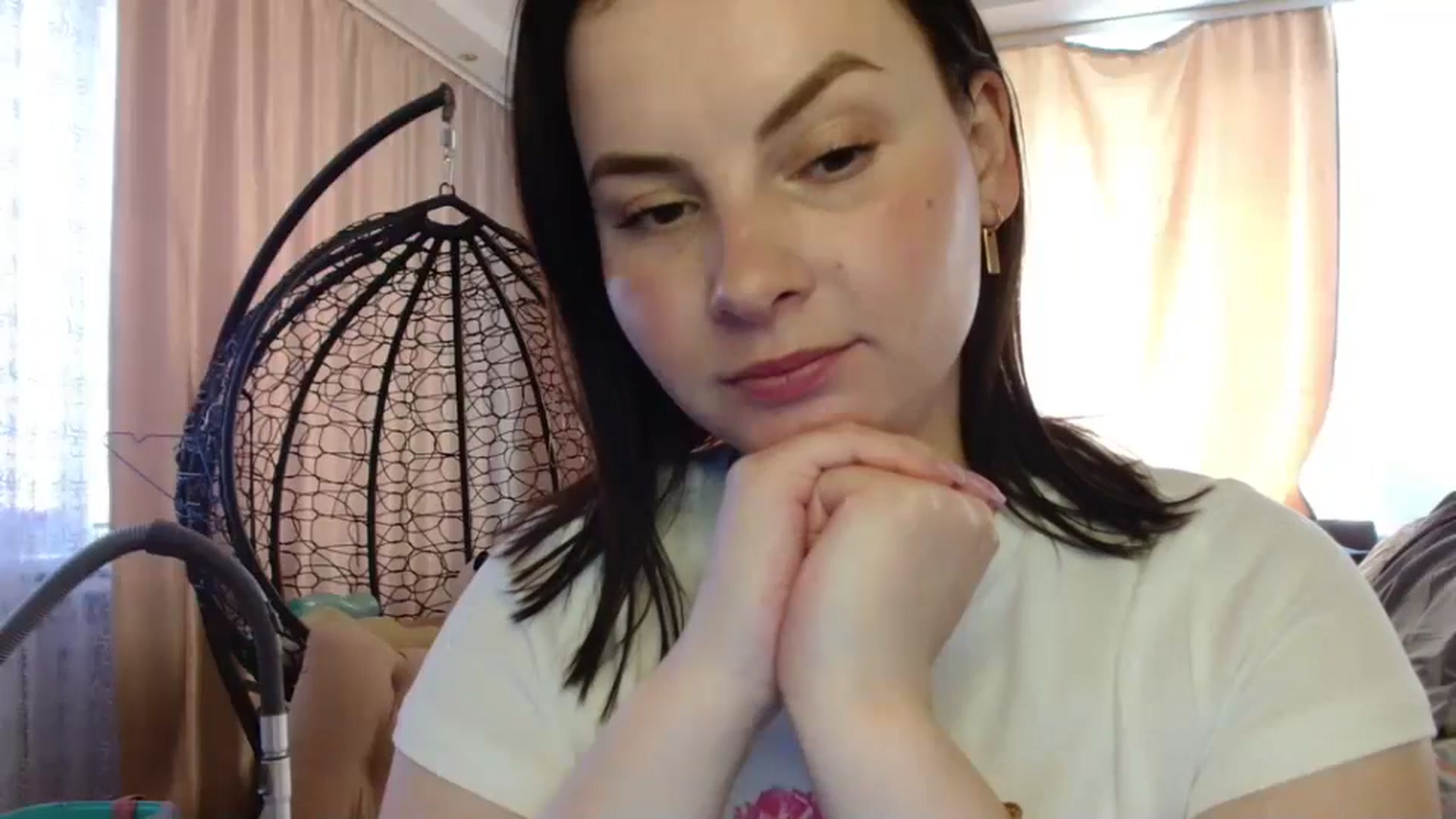 Gallery image thumbnail from MisssLove_is's myfreecams stream on, 04/21/2025, 12:41 image 11 of 20
