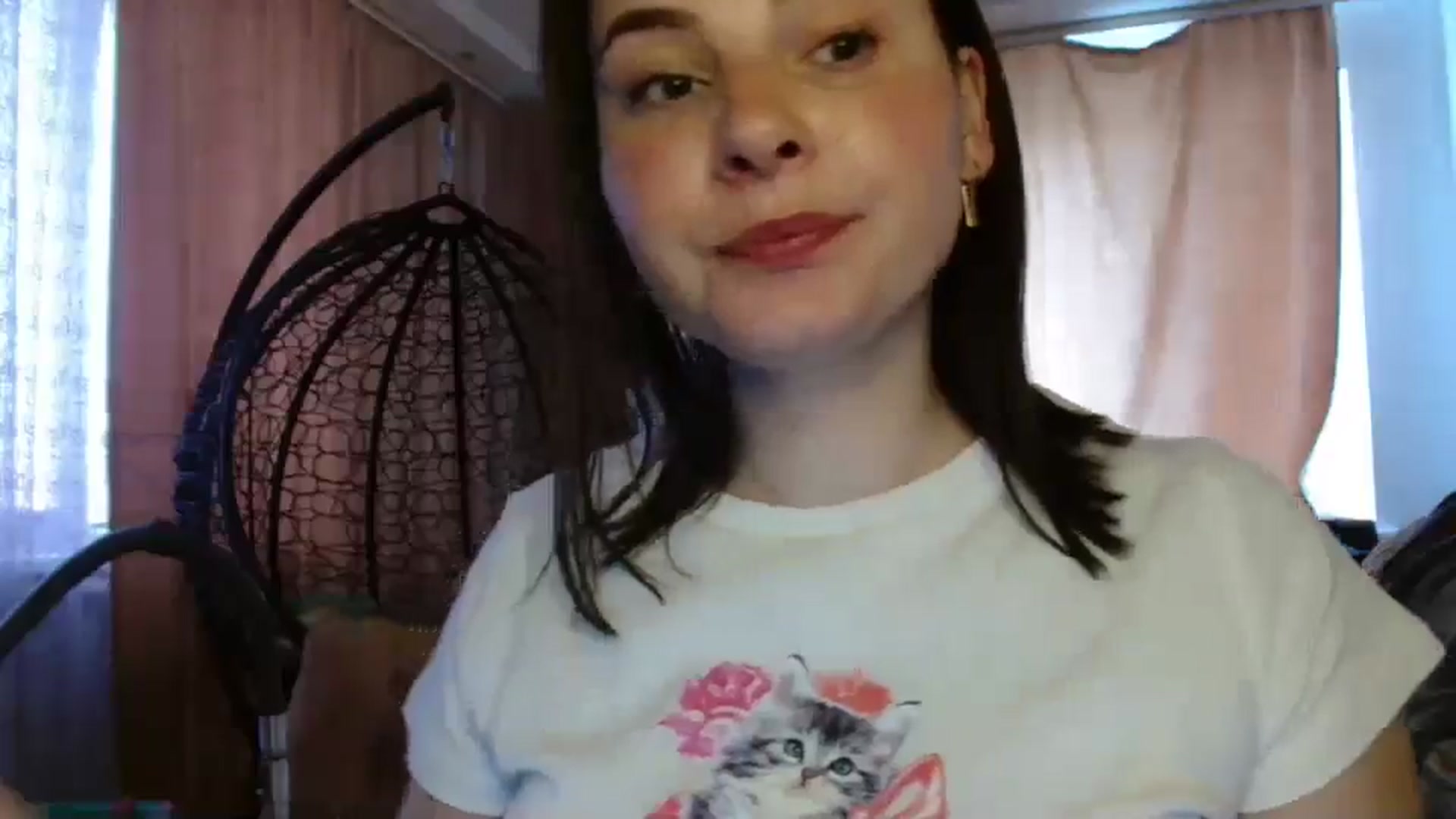 Gallery image thumbnail from MisssLove_is's myfreecams stream on, 04/21/2025, 12:41 image 15 of 20