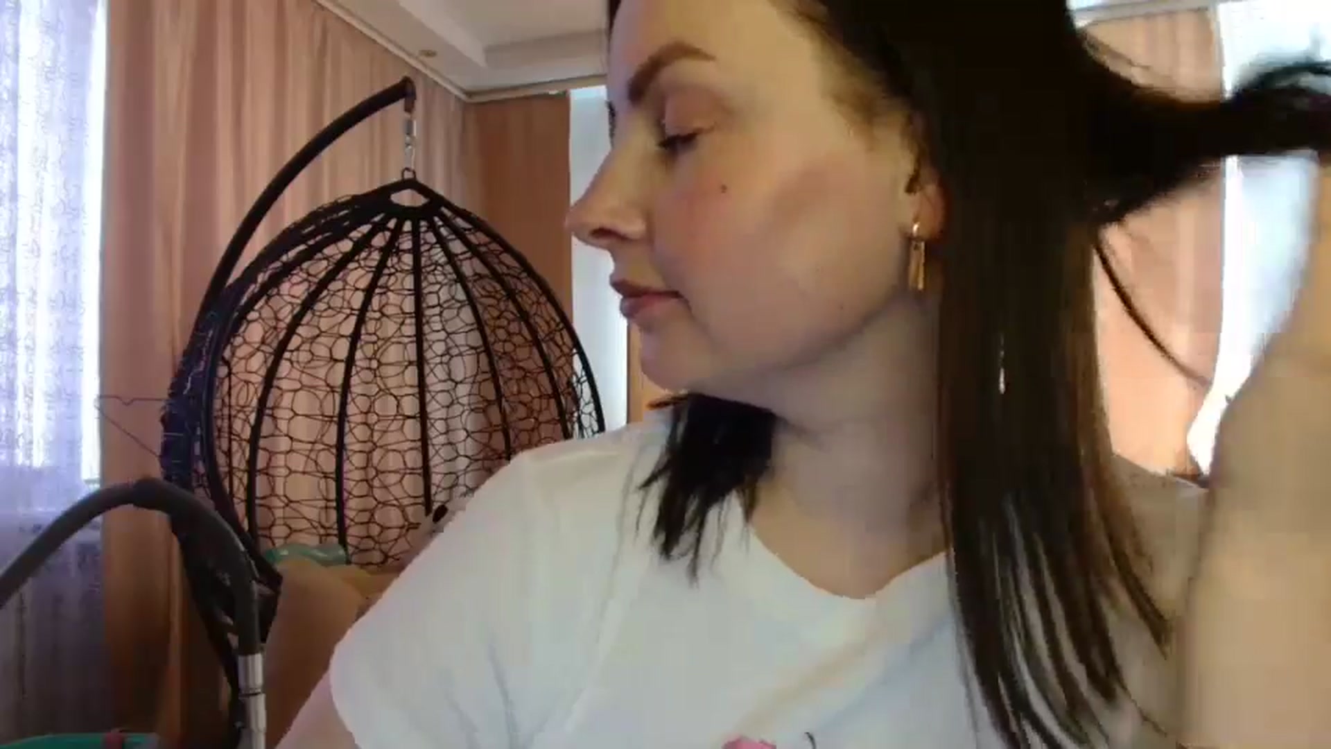 Gallery image thumbnail from MisssLove_is's myfreecams stream on, 04/21/2025, 14:18 image 2 of 20