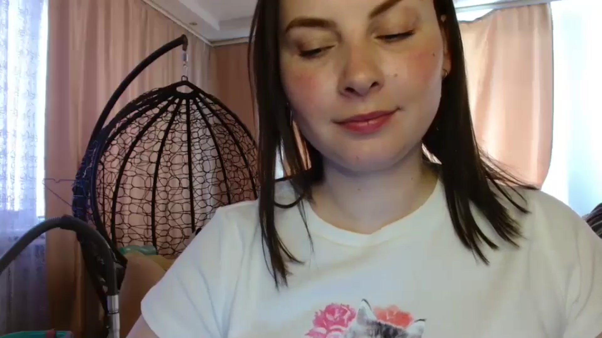 Gallery image thumbnail from MisssLove_is's myfreecams stream on, 04/21/2025, 14:18 image 19 of 20
