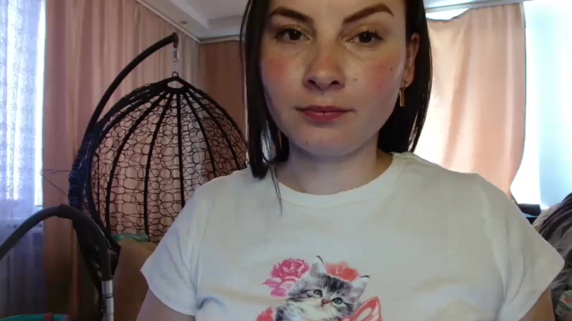Gallery image thumbnail from MisssLove_is's myfreecams stream on, 04/21/2025, 14:18 image 18 of 20