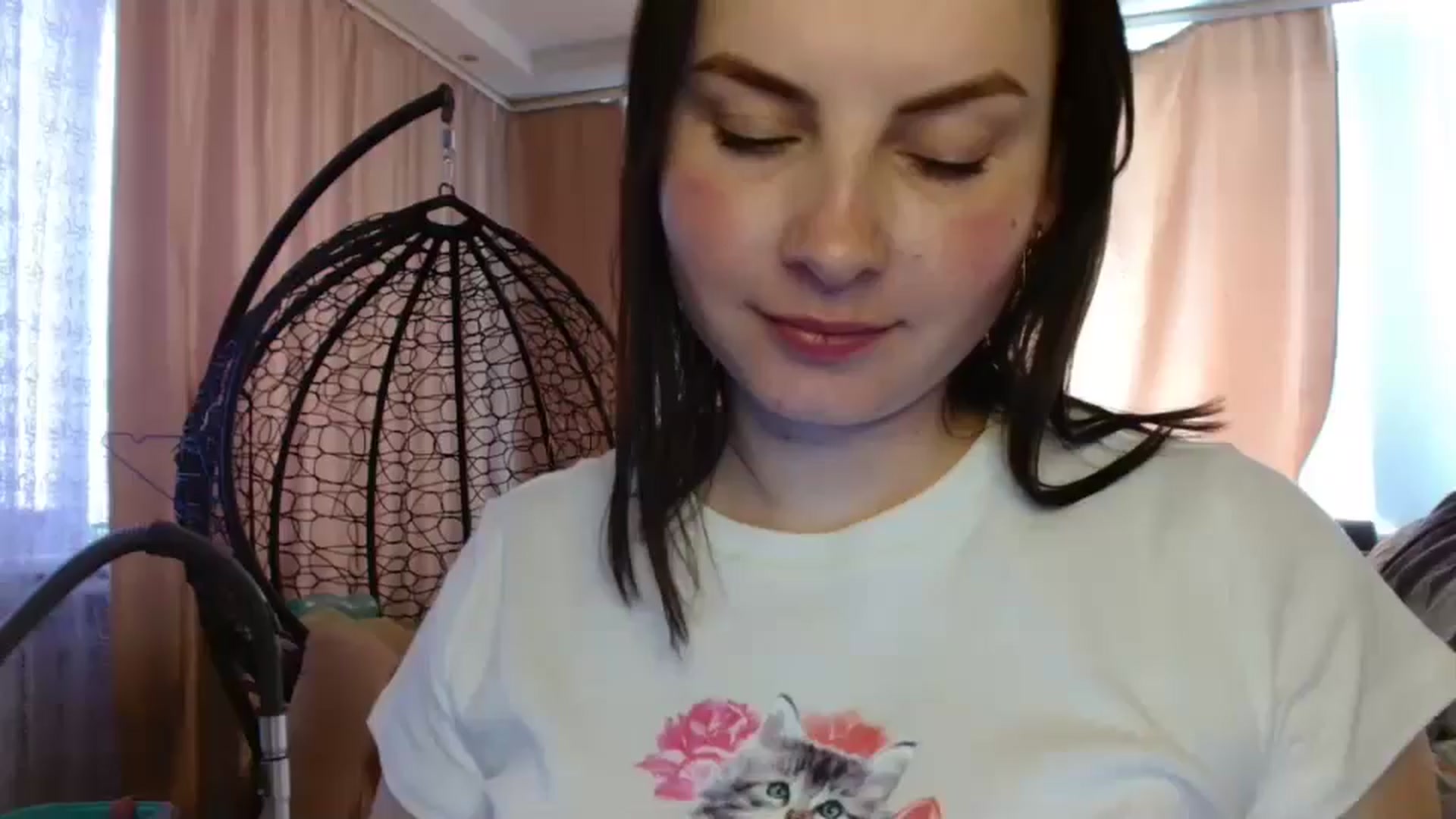 Gallery image thumbnail from MisssLove_is's myfreecams stream on, 04/21/2025, 14:18 image 6 of 20