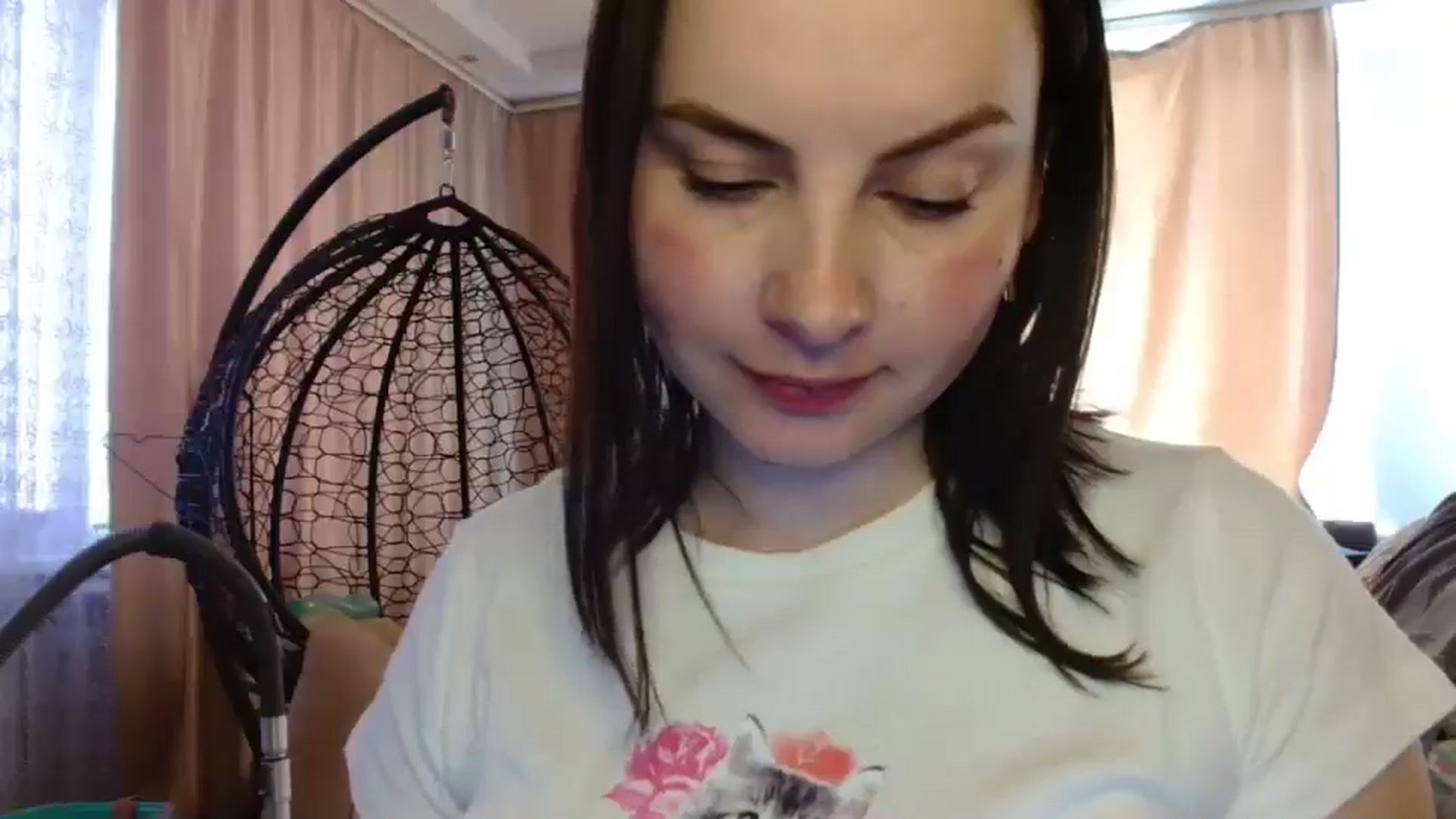 Gallery image thumbnail from MisssLove_is's myfreecams stream on, 04/21/2025, 14:18 image 9 of 20