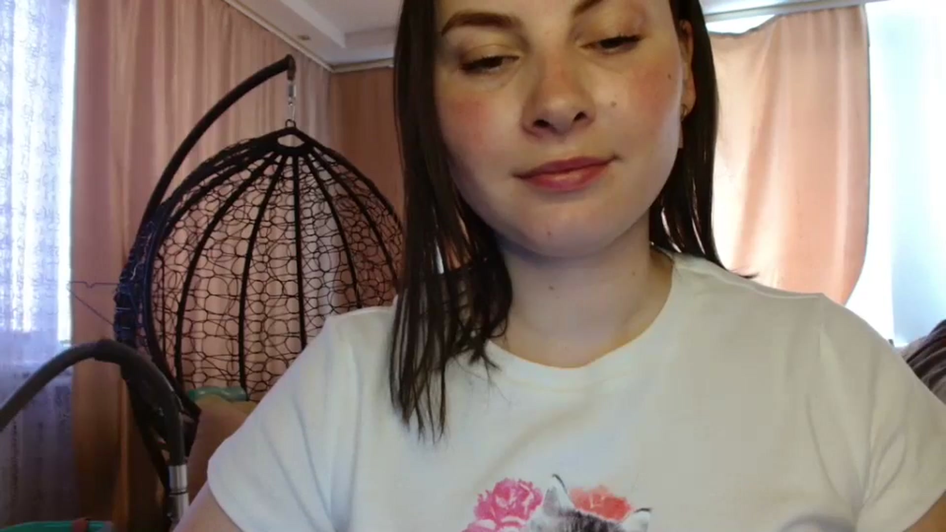 Gallery image thumbnail from MisssLove_is's myfreecams stream on, 04/21/2025, 14:18 image 3 of 20
