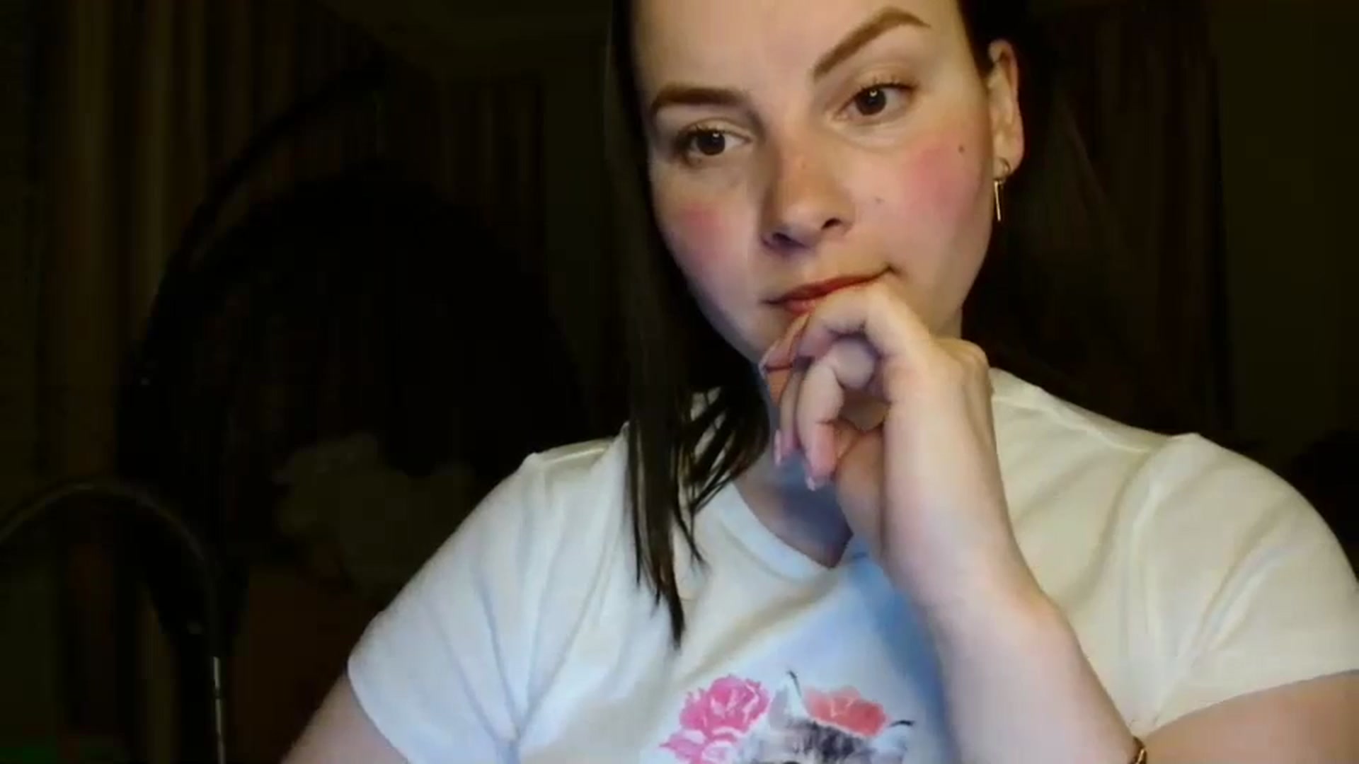 Gallery image thumbnail from MisssLove_is's myfreecams stream on, 04/21/2025, 19:00 image 12 of 20
