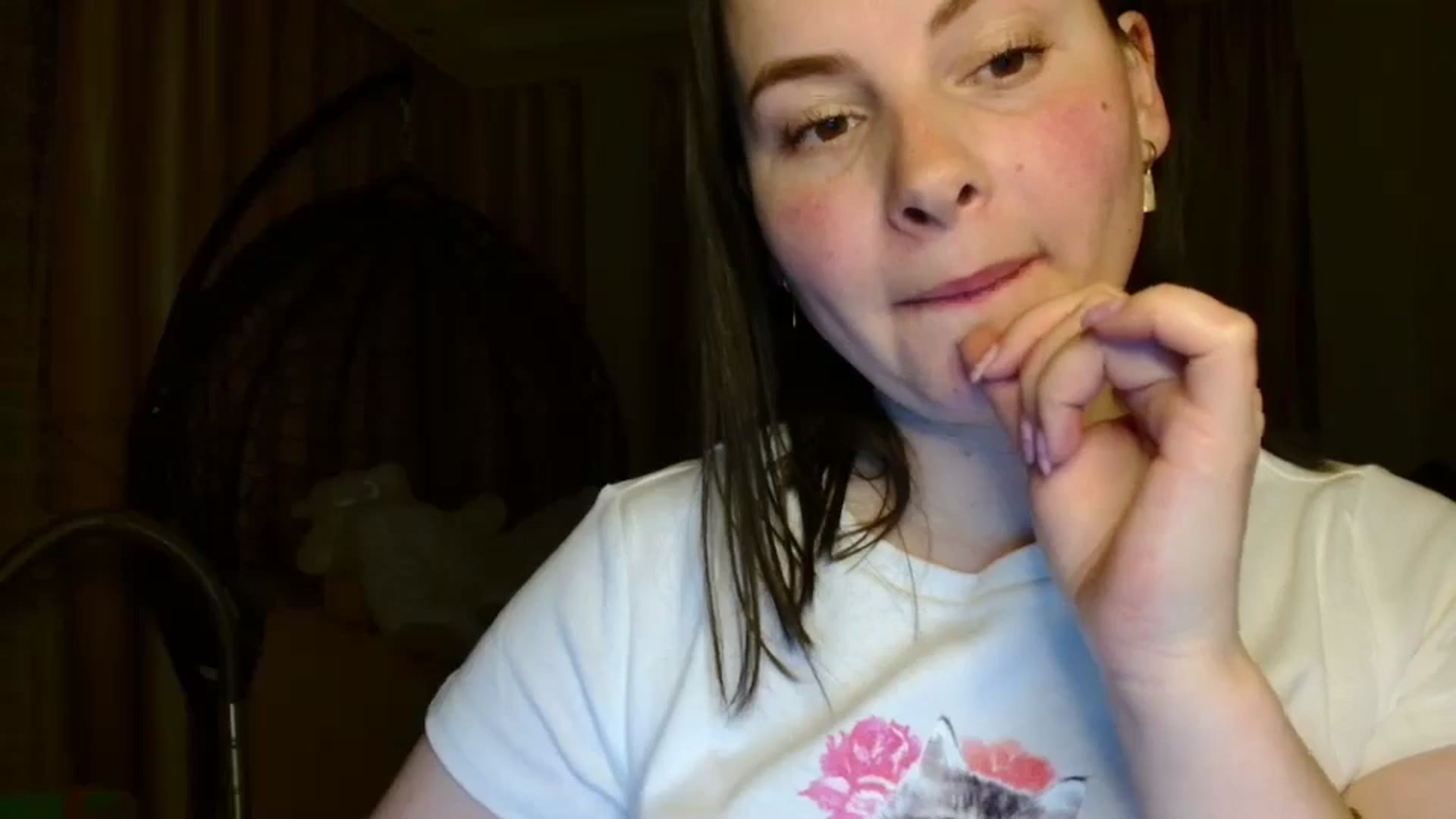 Gallery image thumbnail from MisssLove_is's myfreecams stream on, 04/21/2025, 19:00 image 20 of 20