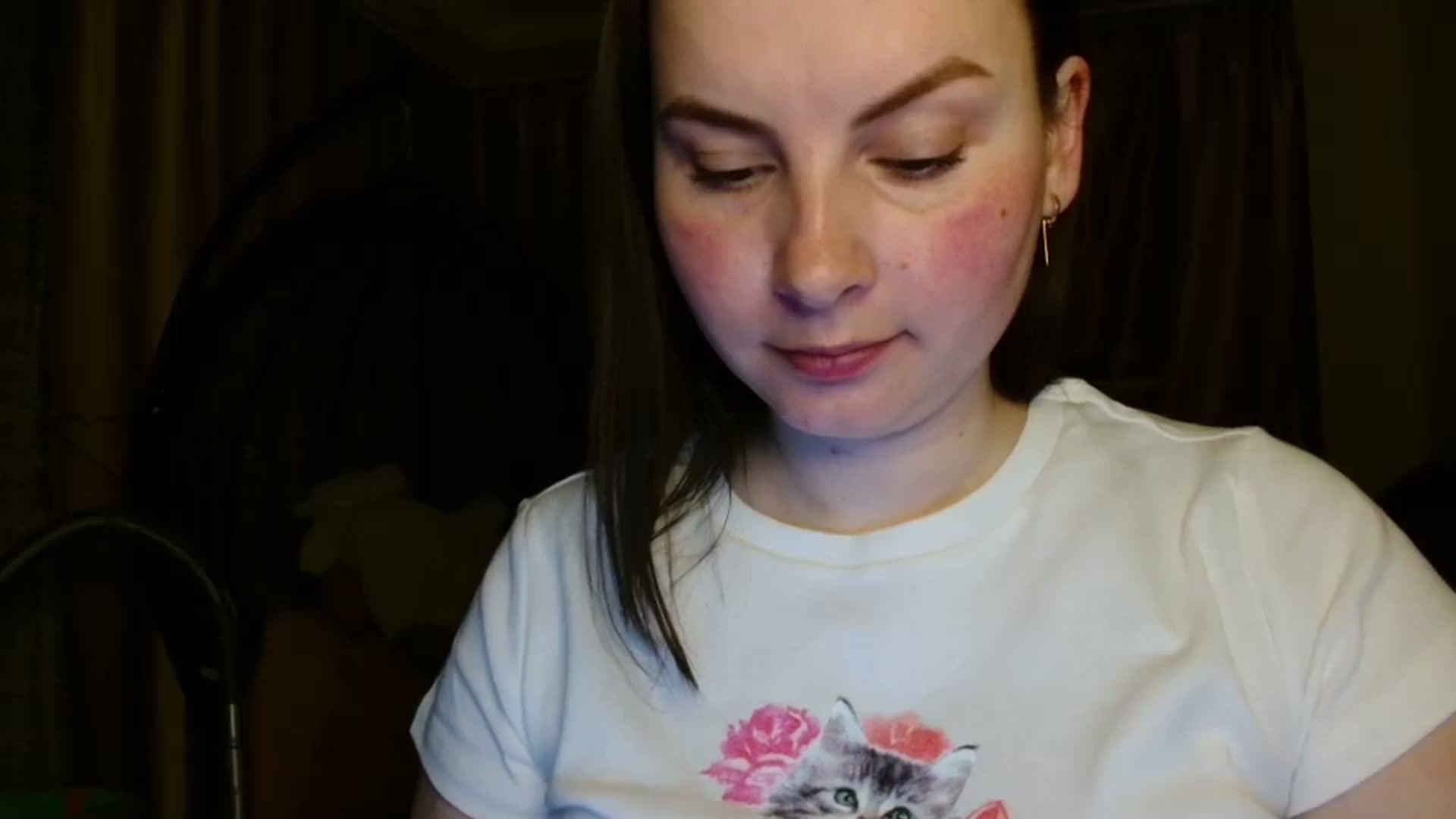 Gallery image thumbnail from MisssLove_is's myfreecams stream on, 04/21/2025, 19:00 image 18 of 20