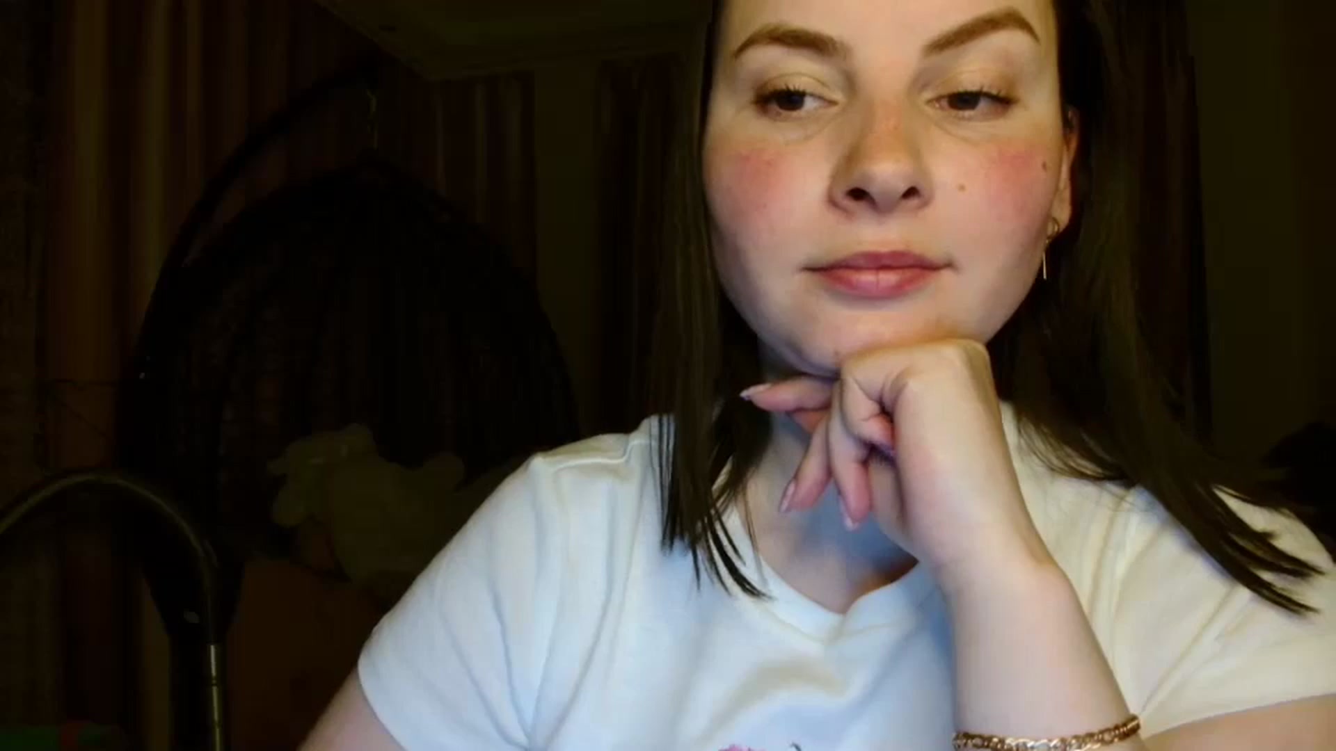 Gallery image thumbnail from MisssLove_is's myfreecams stream on, 04/21/2025, 19:00 image 8 of 20