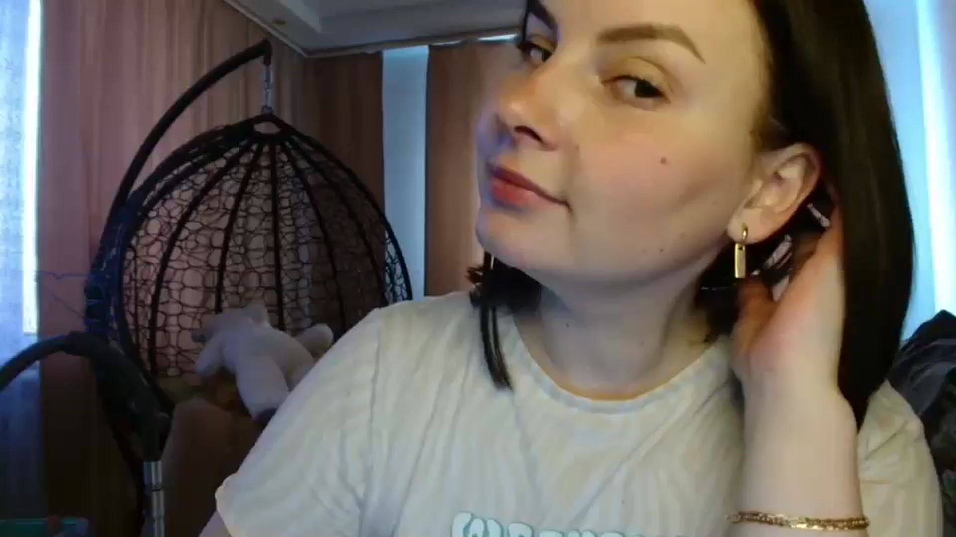 Gallery image thumbnail from MisssLove_is's myfreecams stream on, 04/22/2025, 14:12 image 1 of 20