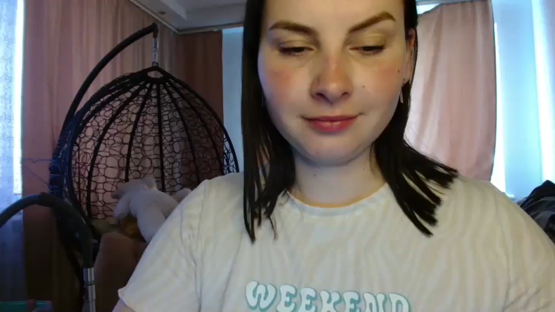 Gallery image thumbnail from MisssLove_is's myfreecams stream on, 04/22/2025, 14:12 image 4 of 20