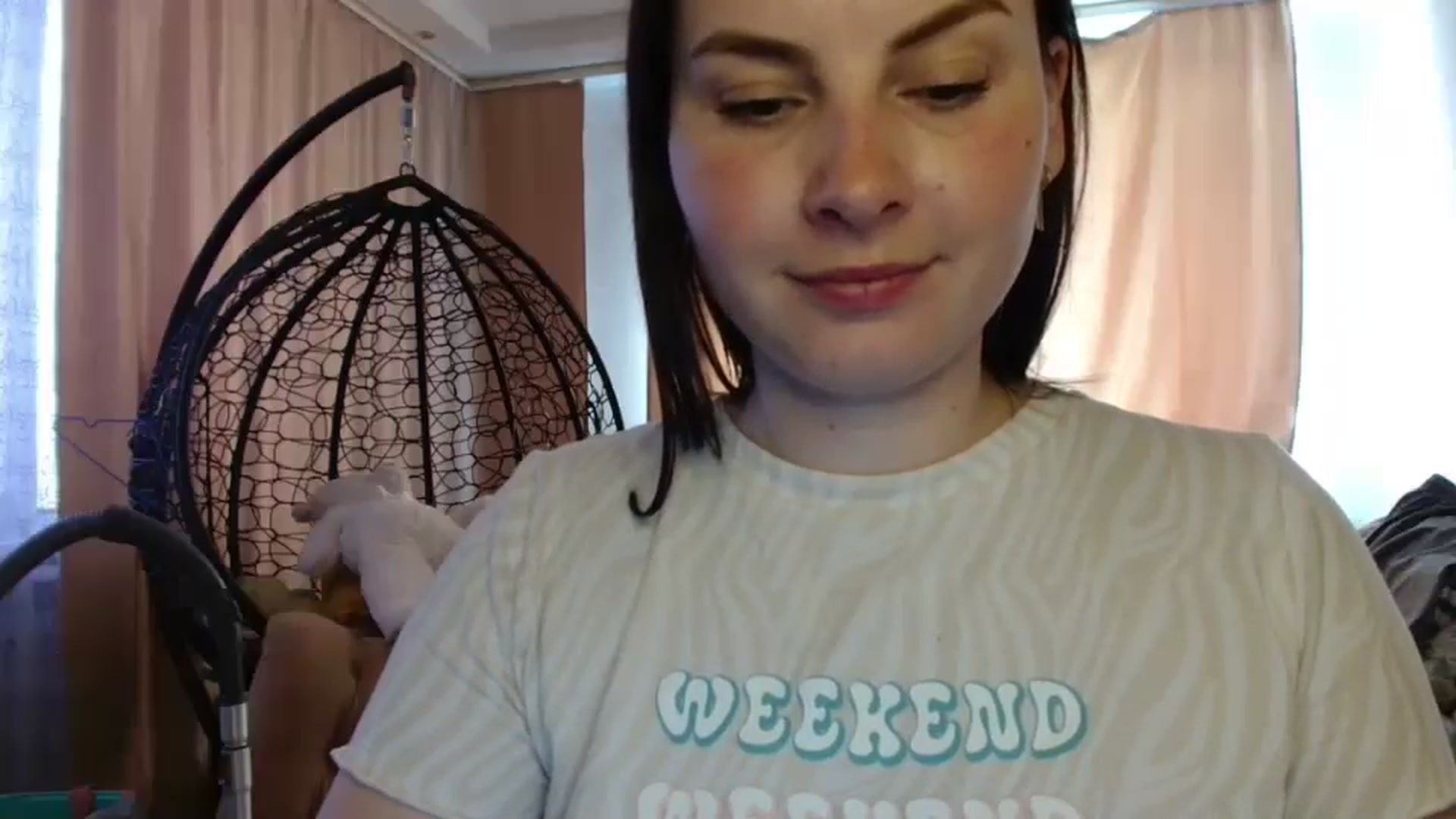 Gallery image thumbnail from MisssLove_is's myfreecams stream on, 04/22/2025, 14:12 image 14 of 20