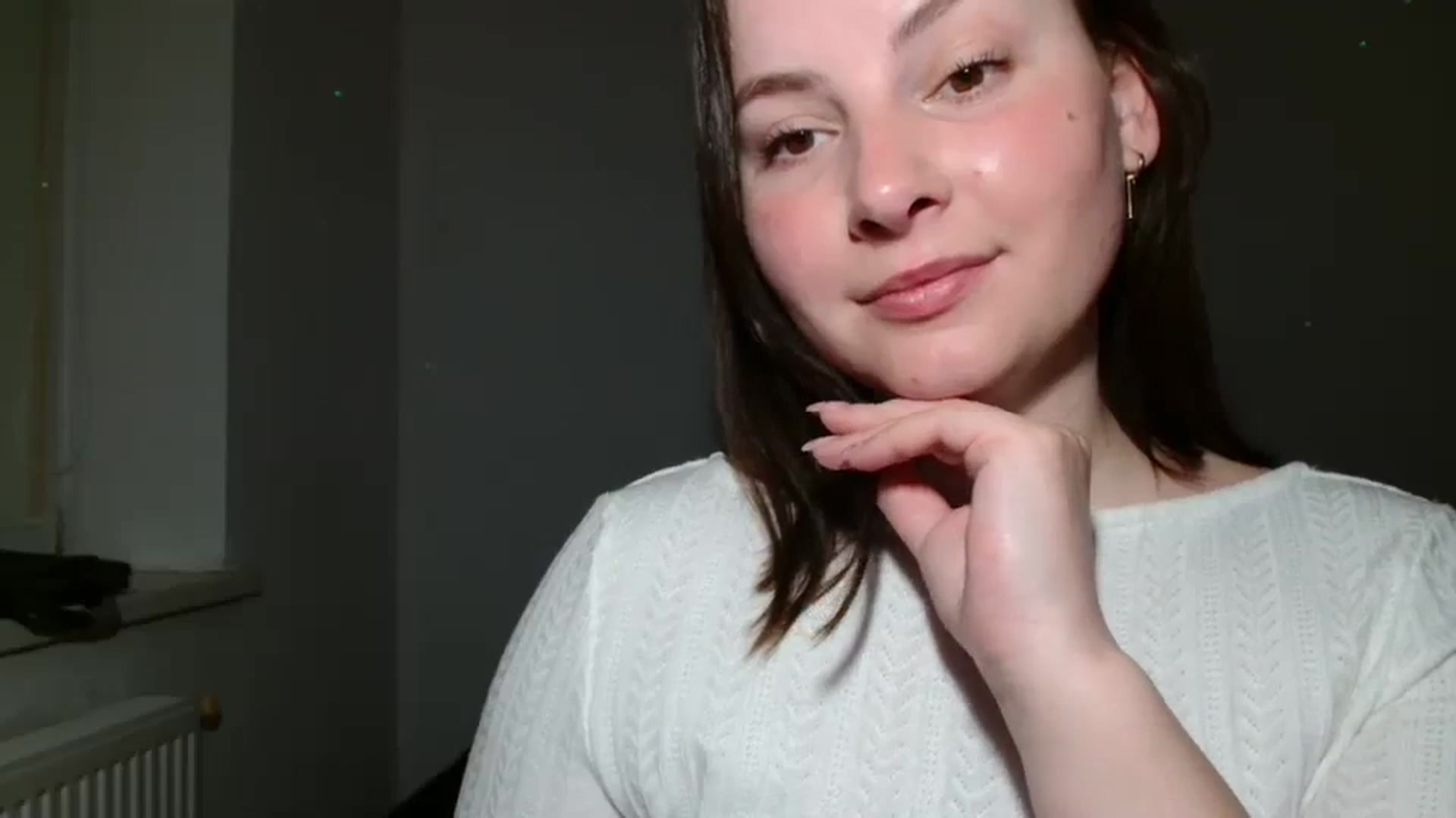 Gallery image thumbnail from MisssLove_is's myfreecams stream on, 05/03/2025, 18:03 image 13 of 20
