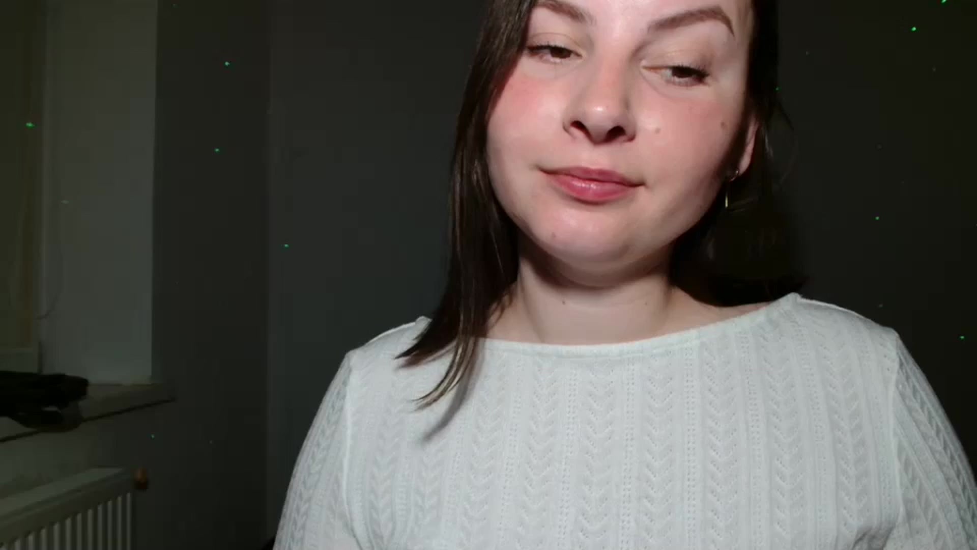 Gallery image thumbnail from MisssLove_is's myfreecams stream on, 05/03/2025, 18:03 image 19 of 20
