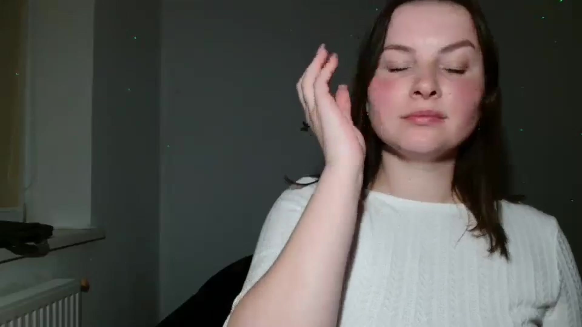 Gallery image thumbnail from MisssLove_is's myfreecams stream on, 05/03/2025, 18:55 image 11 of 20