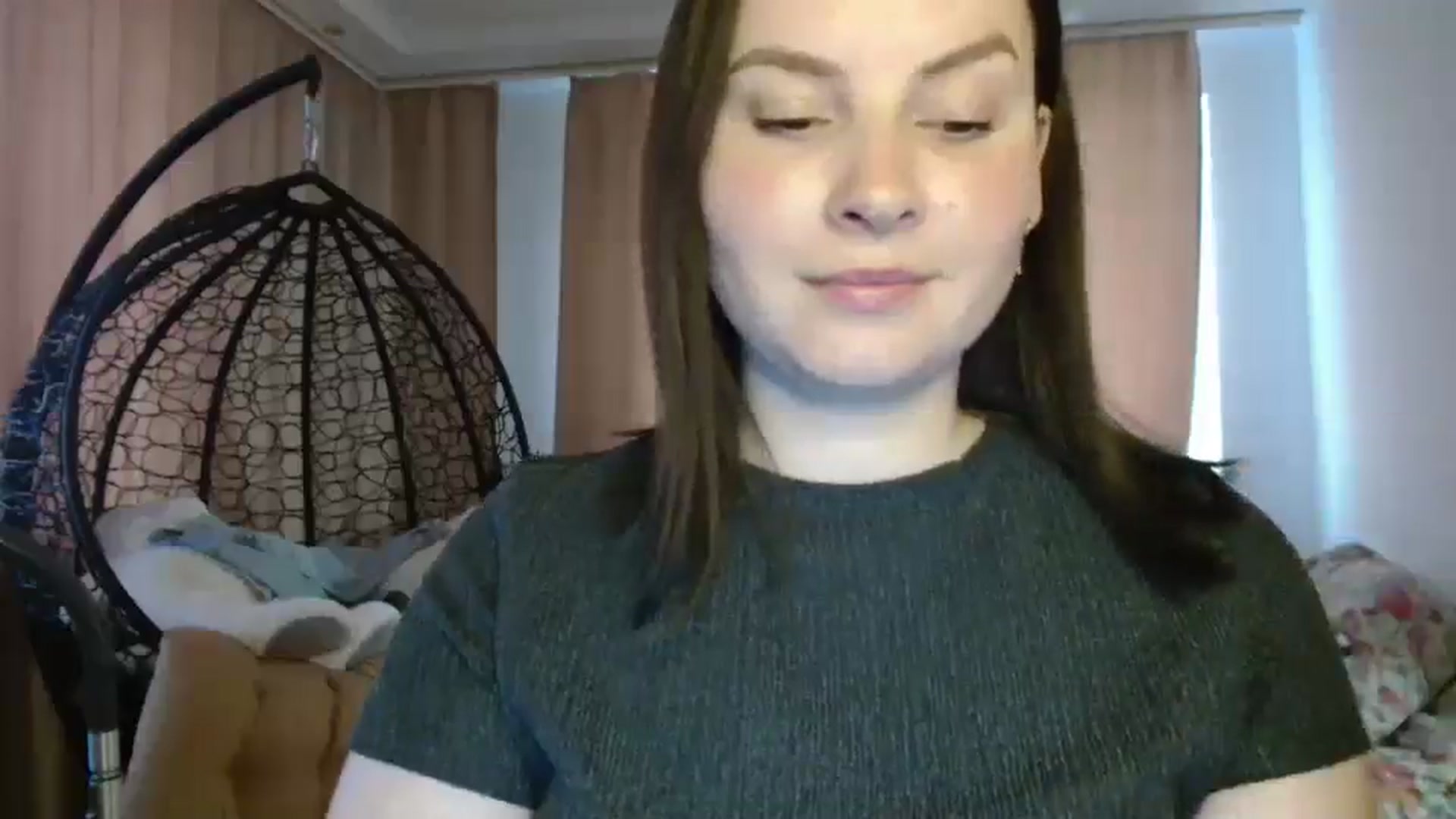 Gallery image thumbnail from MisssLove_is's myfreecams stream on, 05/04/2025, 17:13 image 7 of 20