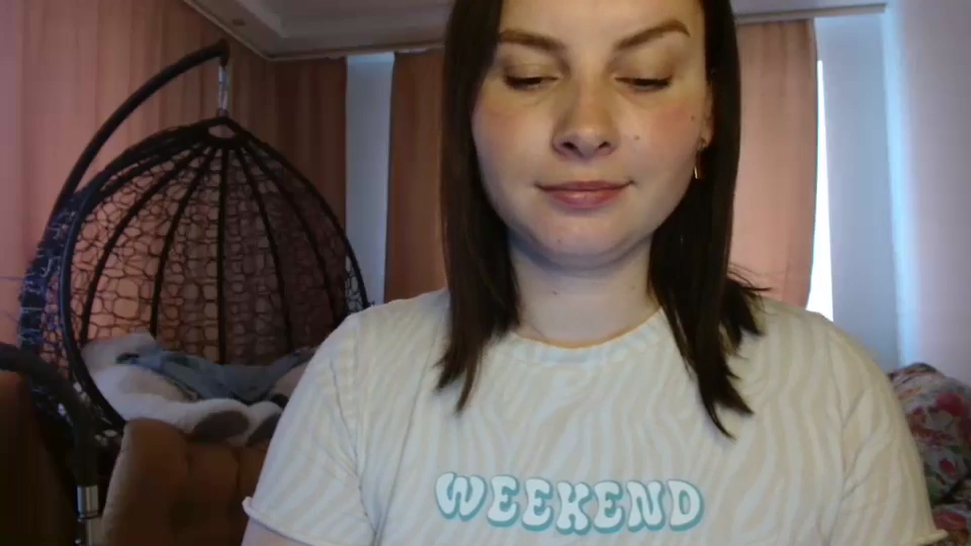 Gallery image thumbnail from MisssLove_is's myfreecams stream on, 05/05/2025, 14:47 image 11 of 20