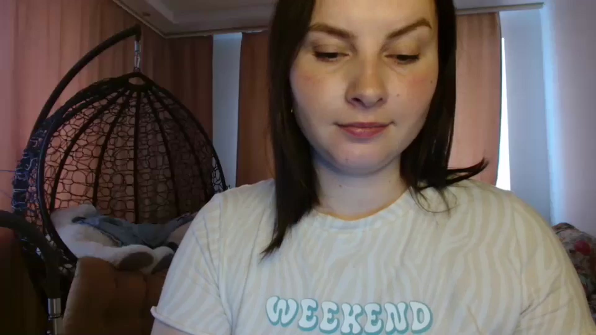 Gallery image thumbnail from MisssLove_is's myfreecams stream on, 05/05/2025, 14:47 image 15 of 20