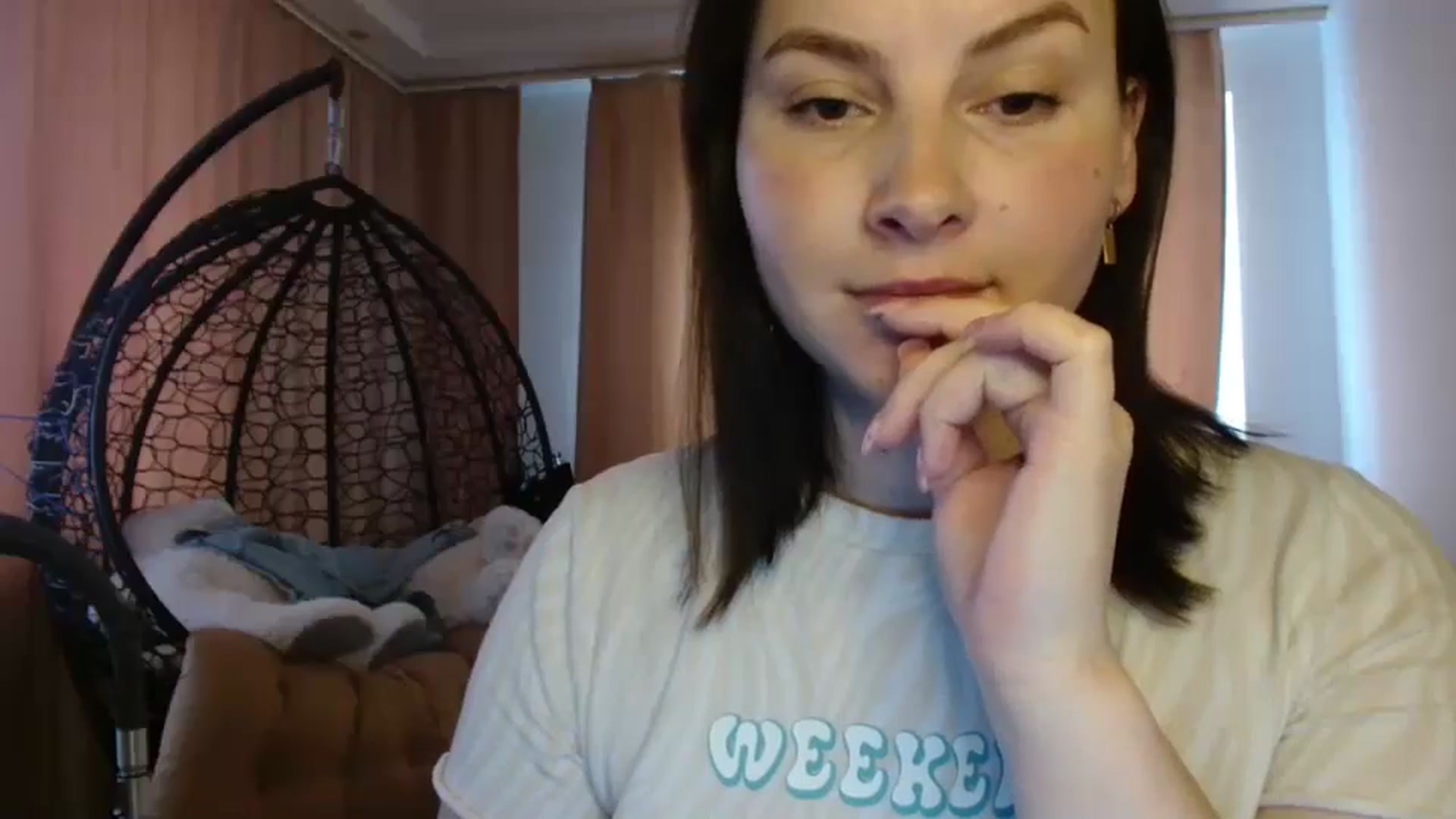 Gallery image thumbnail from MisssLove_is's myfreecams stream on, 05/05/2025, 14:47 image 5 of 20