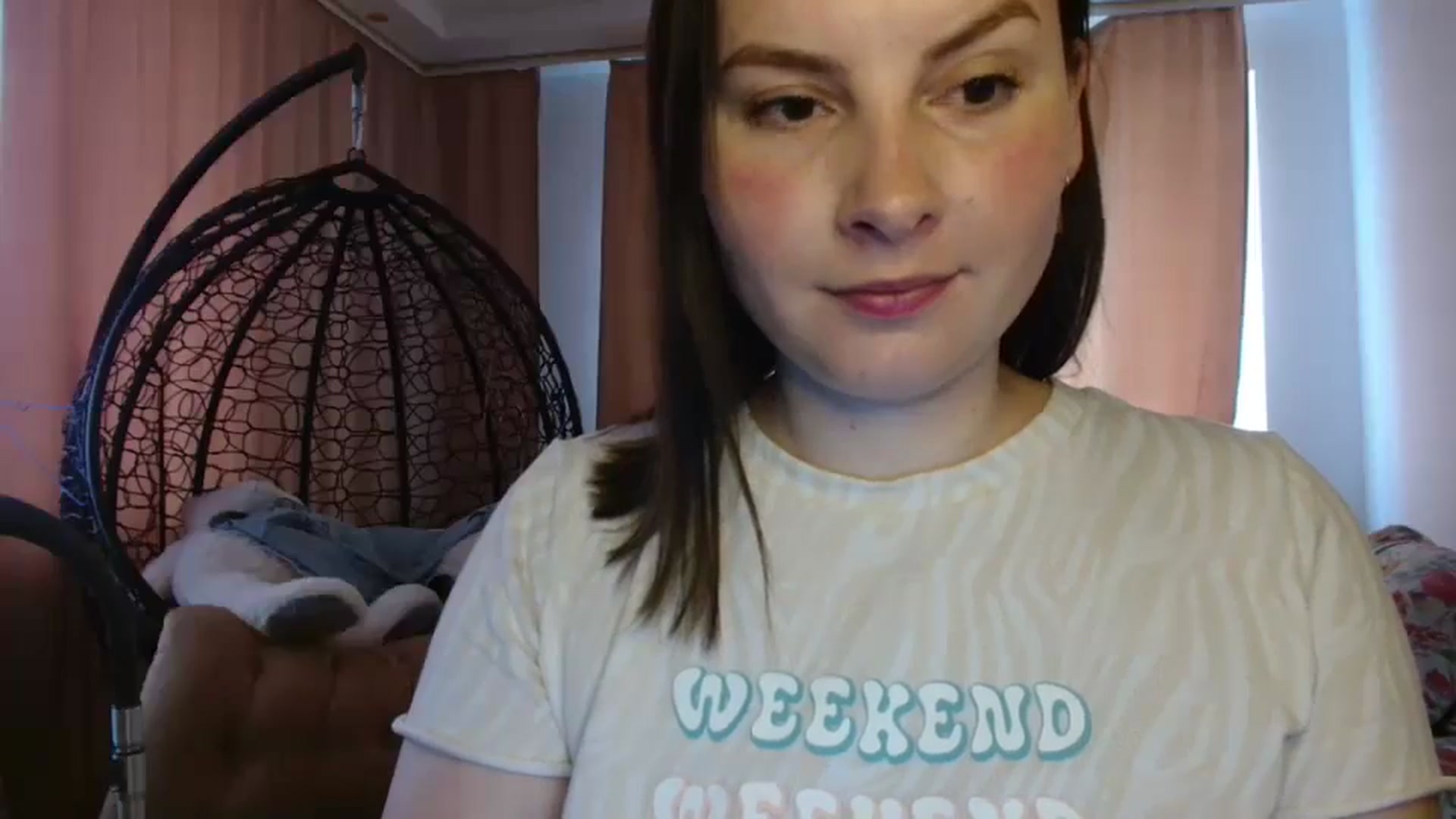 Gallery image thumbnail from MisssLove_is's myfreecams stream on, 05/06/2025, 11:58 image 3 of 20
