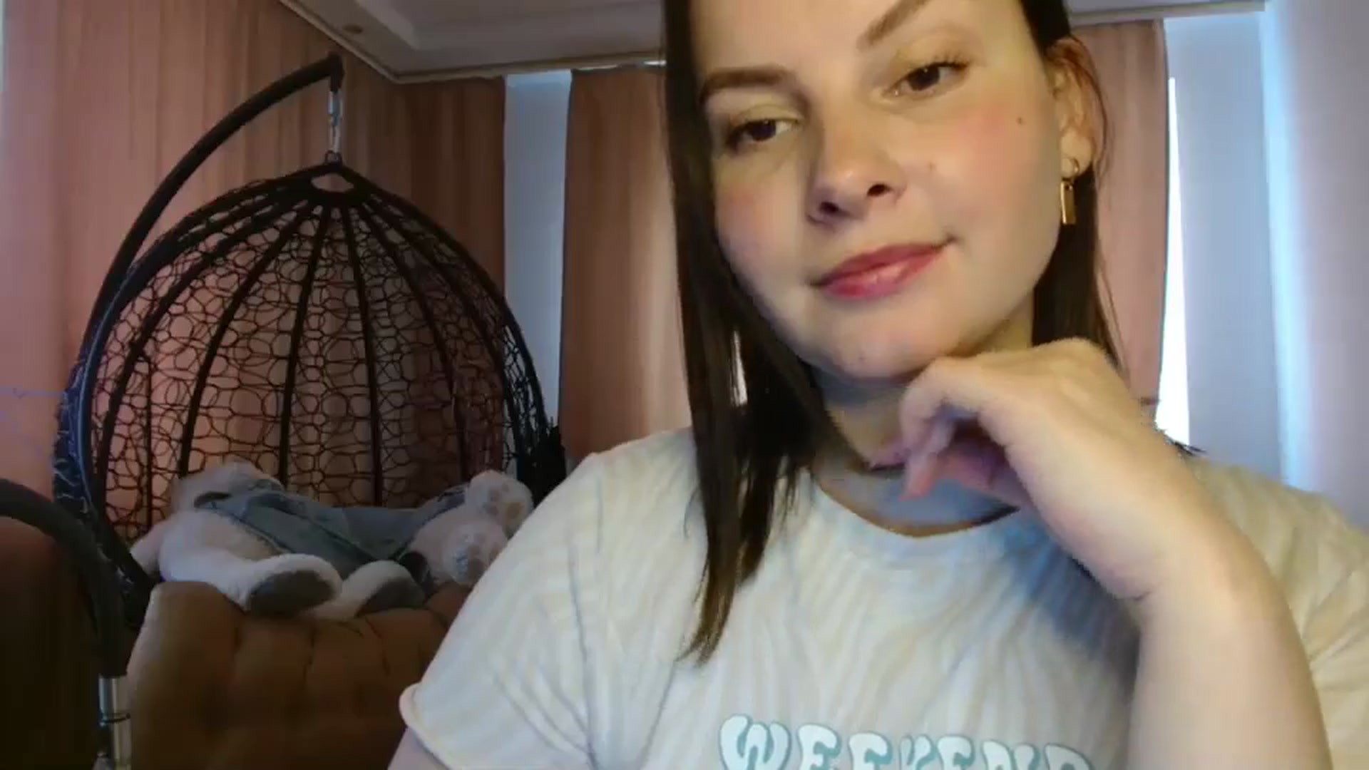 Gallery image thumbnail from MisssLove_is's myfreecams stream on, 05/06/2025, 12:55 image 7 of 20