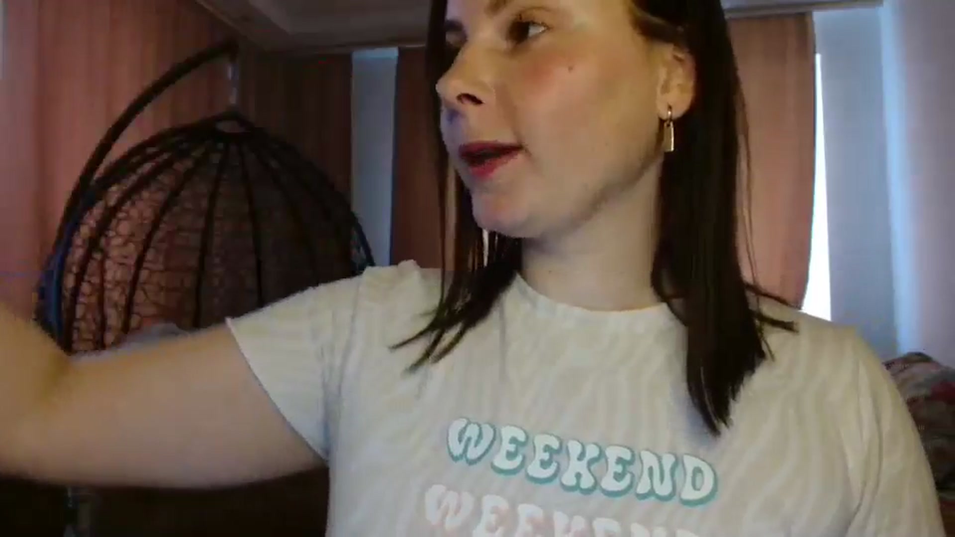 Gallery image thumbnail from MisssLove_is's myfreecams stream on, 05/06/2025, 12:55 image 9 of 20