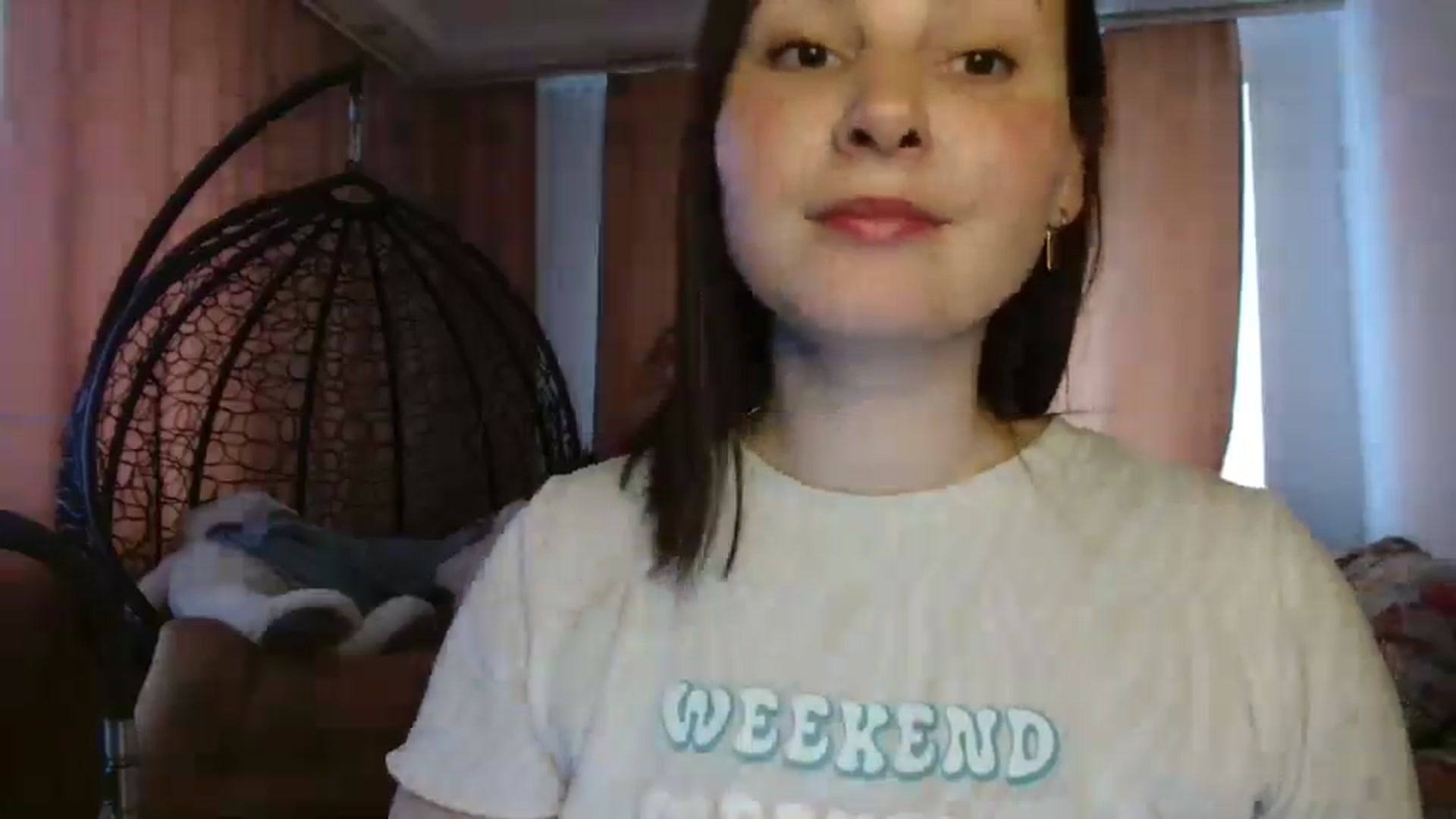 Gallery image thumbnail from MisssLove_is's myfreecams stream on, 05/06/2025, 12:55 image 11 of 20