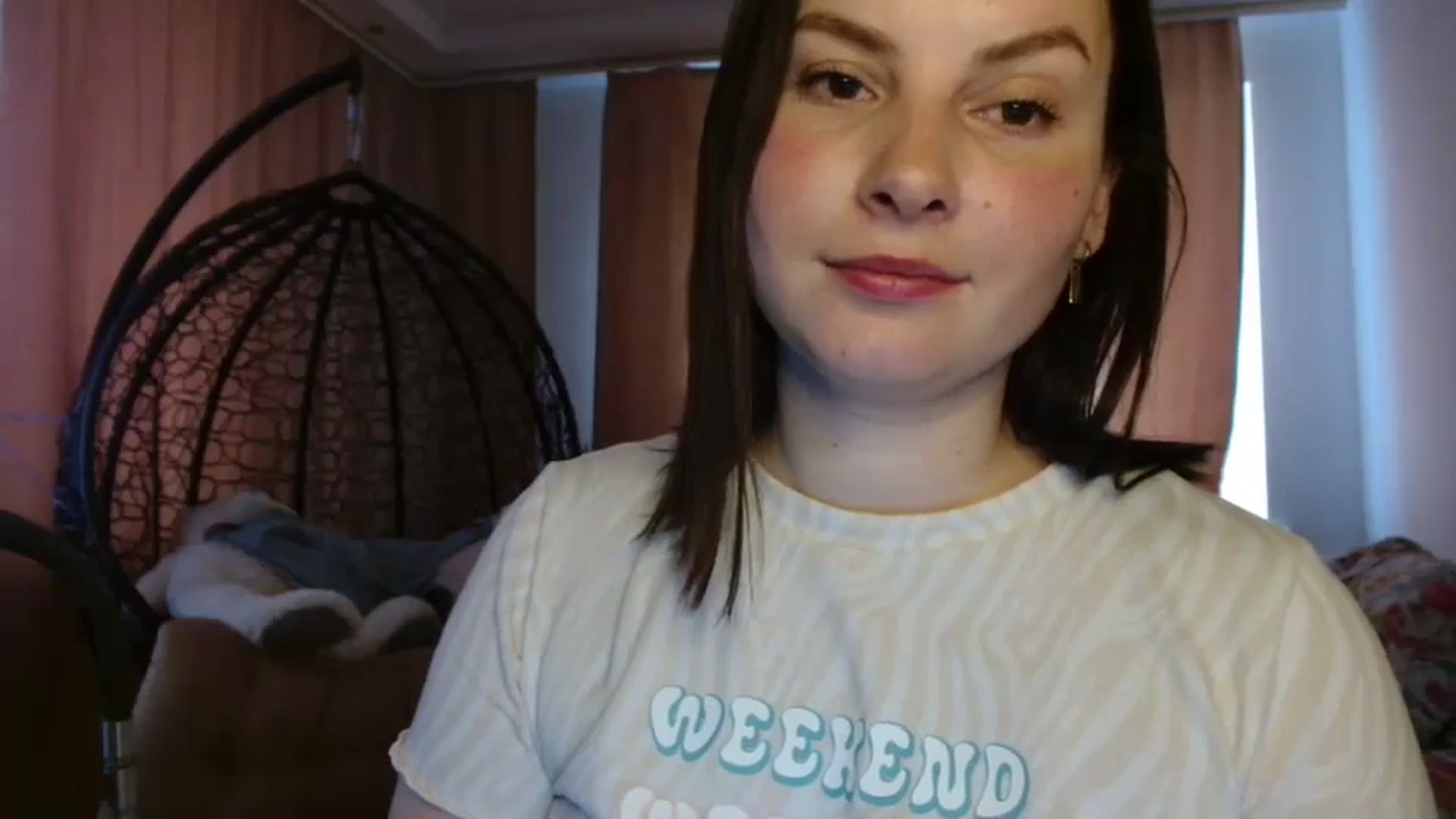 Gallery image thumbnail from MisssLove_is's myfreecams stream on, 05/06/2025, 12:55 image 19 of 20