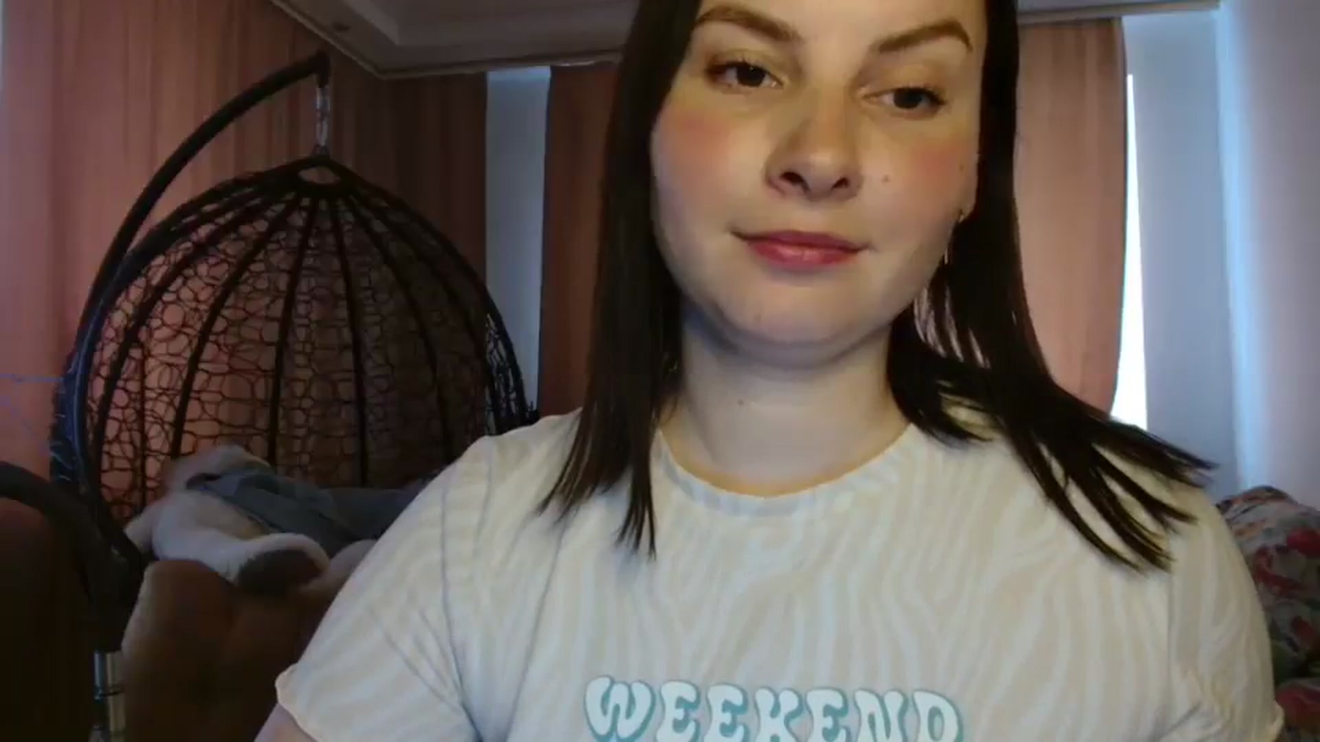 Gallery image thumbnail from MisssLove_is's myfreecams stream on, 05/06/2025, 12:55 image 15 of 20