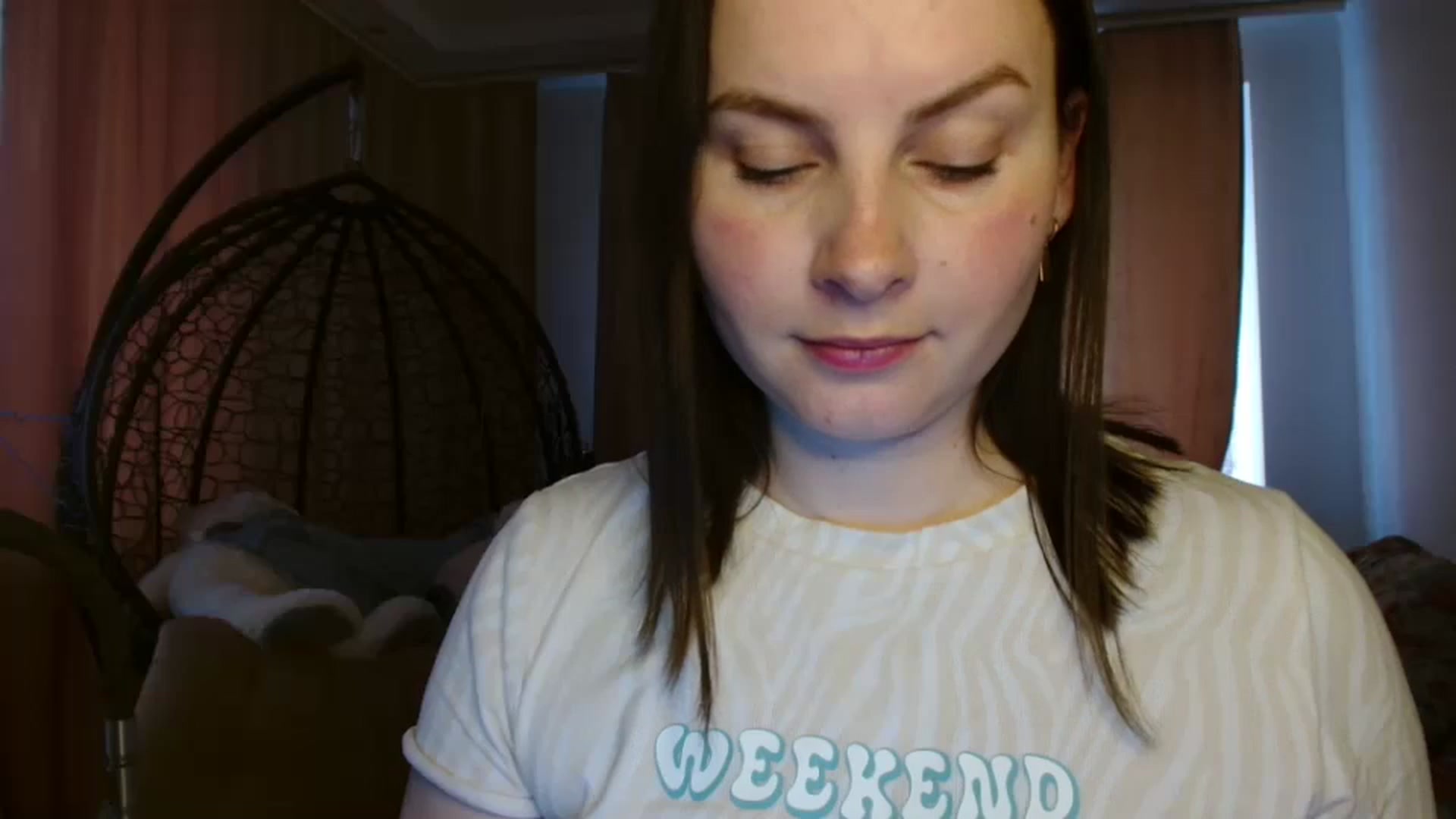 Gallery image thumbnail from MisssLove_is's myfreecams stream on, 05/06/2025, 16:15 image 13 of 20