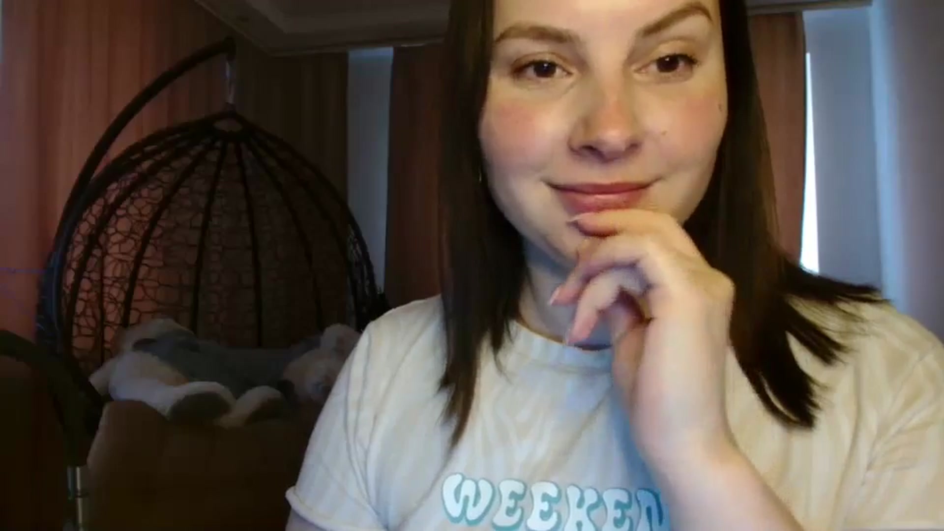 Gallery image thumbnail from MisssLove_is's myfreecams stream on, 05/06/2025, 16:15 image 2 of 20