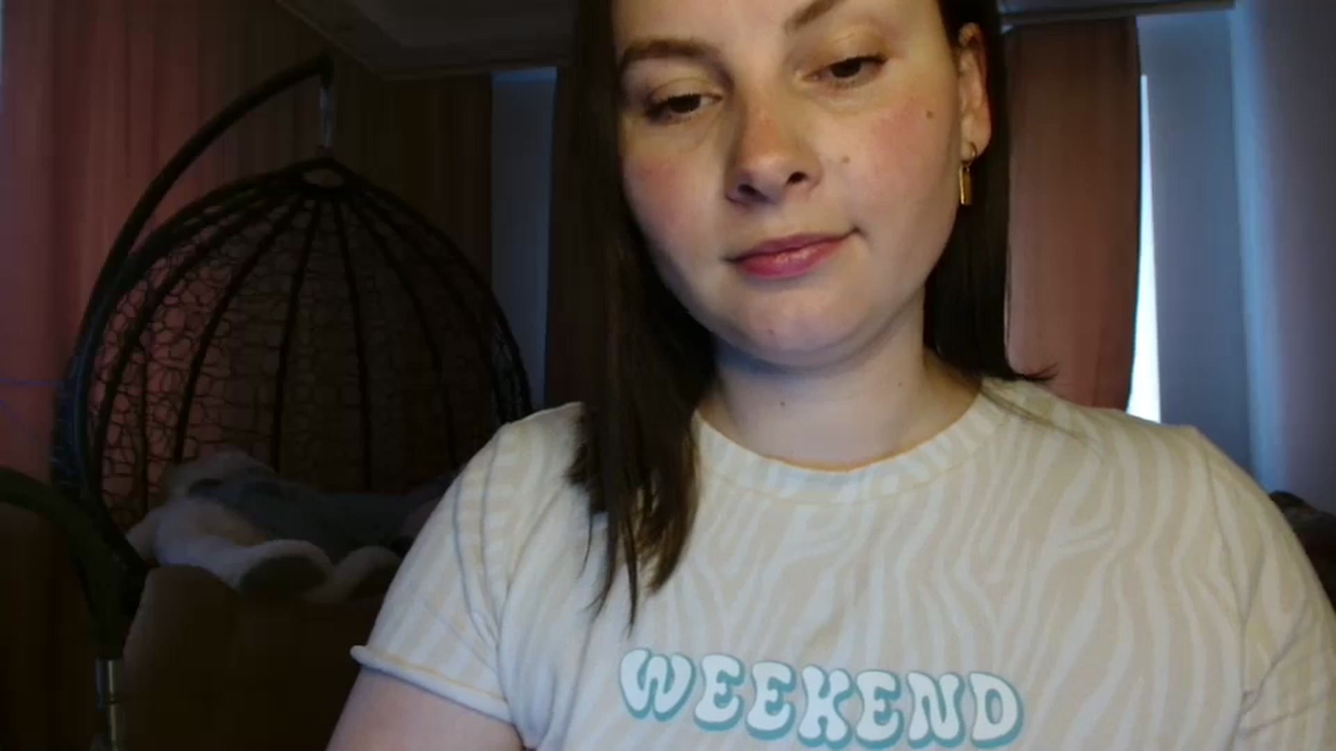 Gallery image thumbnail from MisssLove_is's myfreecams stream on, 05/06/2025, 16:15 image 10 of 20