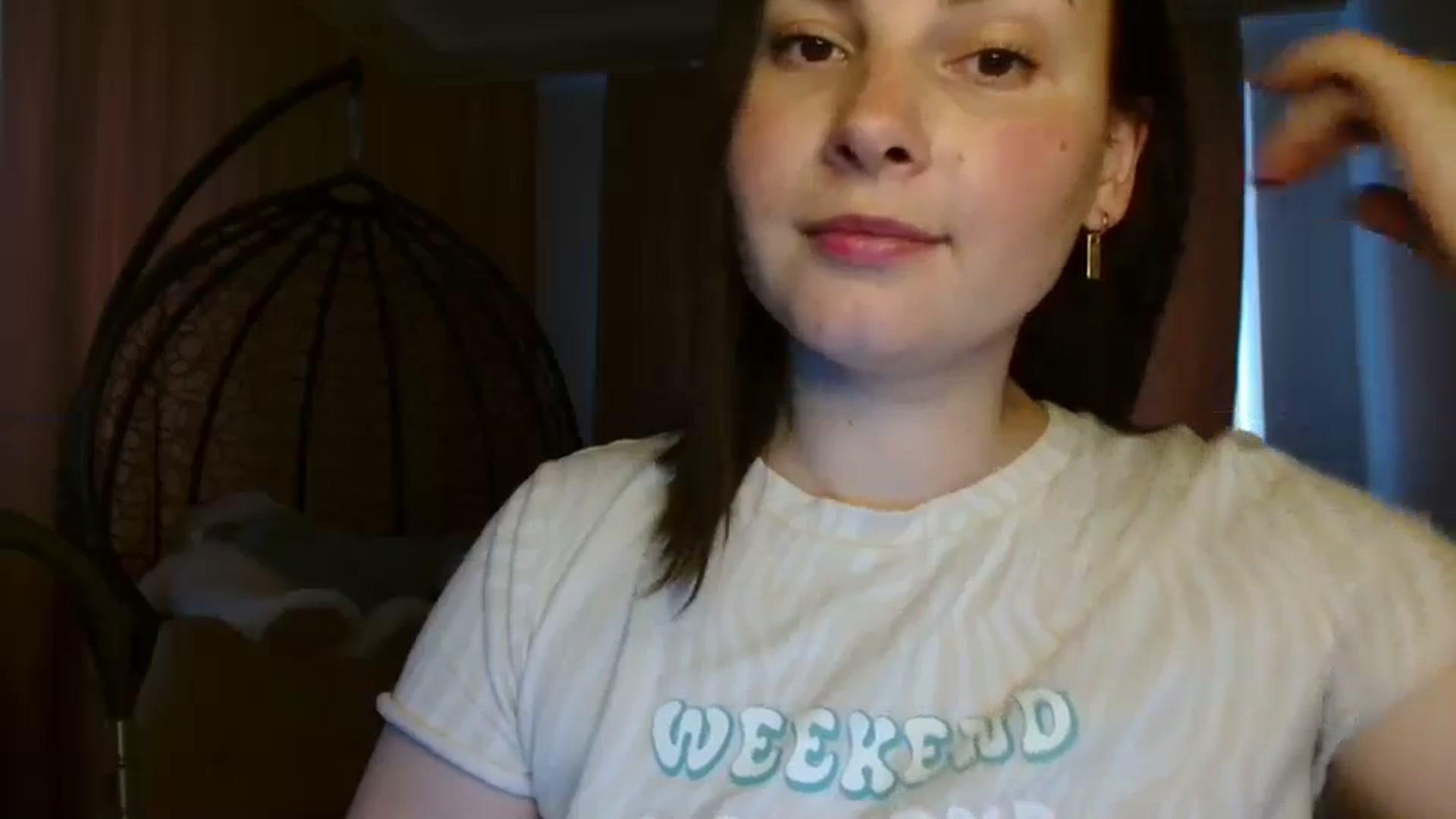 Gallery image thumbnail from MisssLove_is's myfreecams stream on, 05/06/2025, 16:15 image 20 of 20