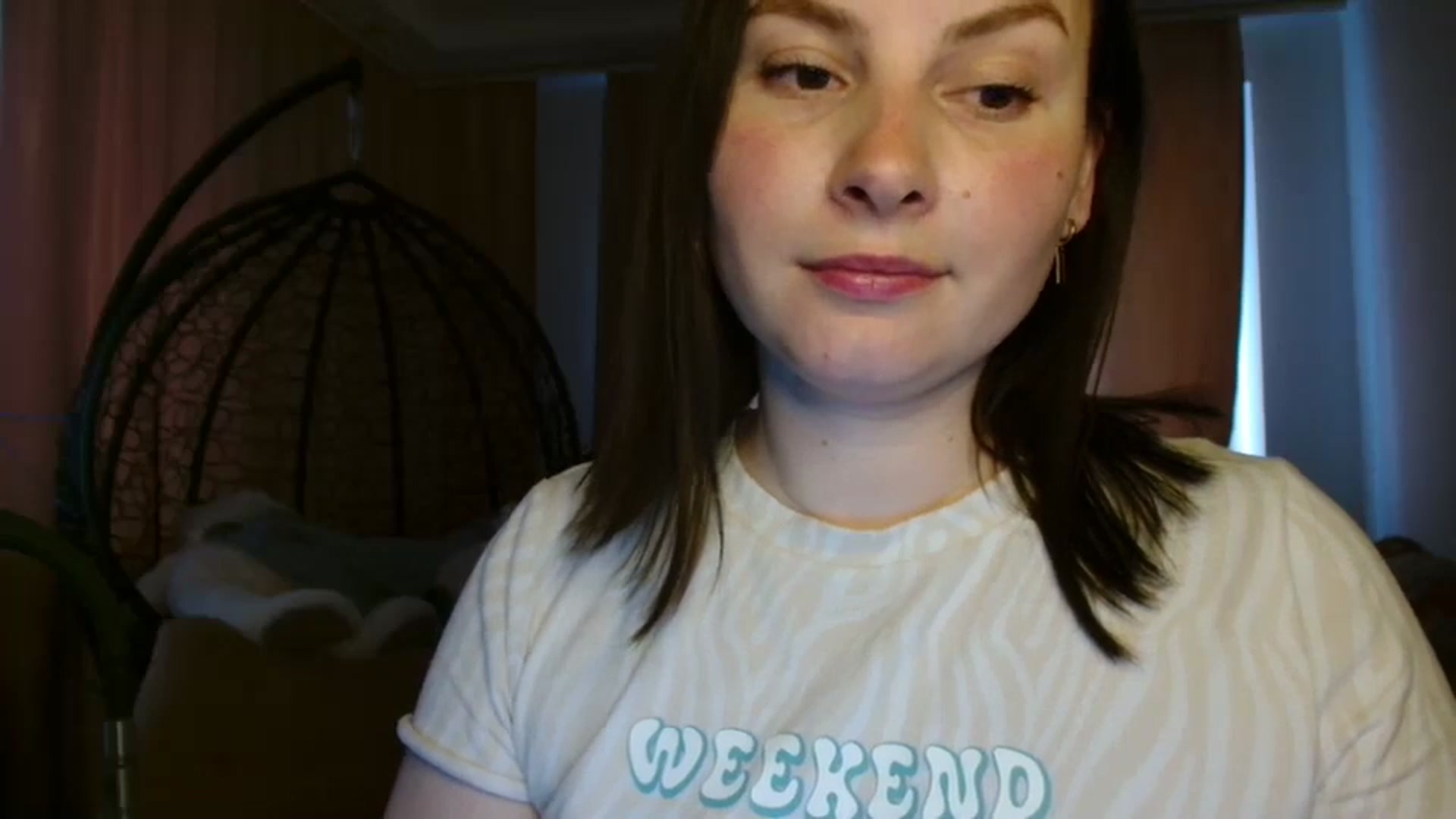 Gallery image thumbnail from MisssLove_is's myfreecams stream on, 05/06/2025, 16:15 image 17 of 20