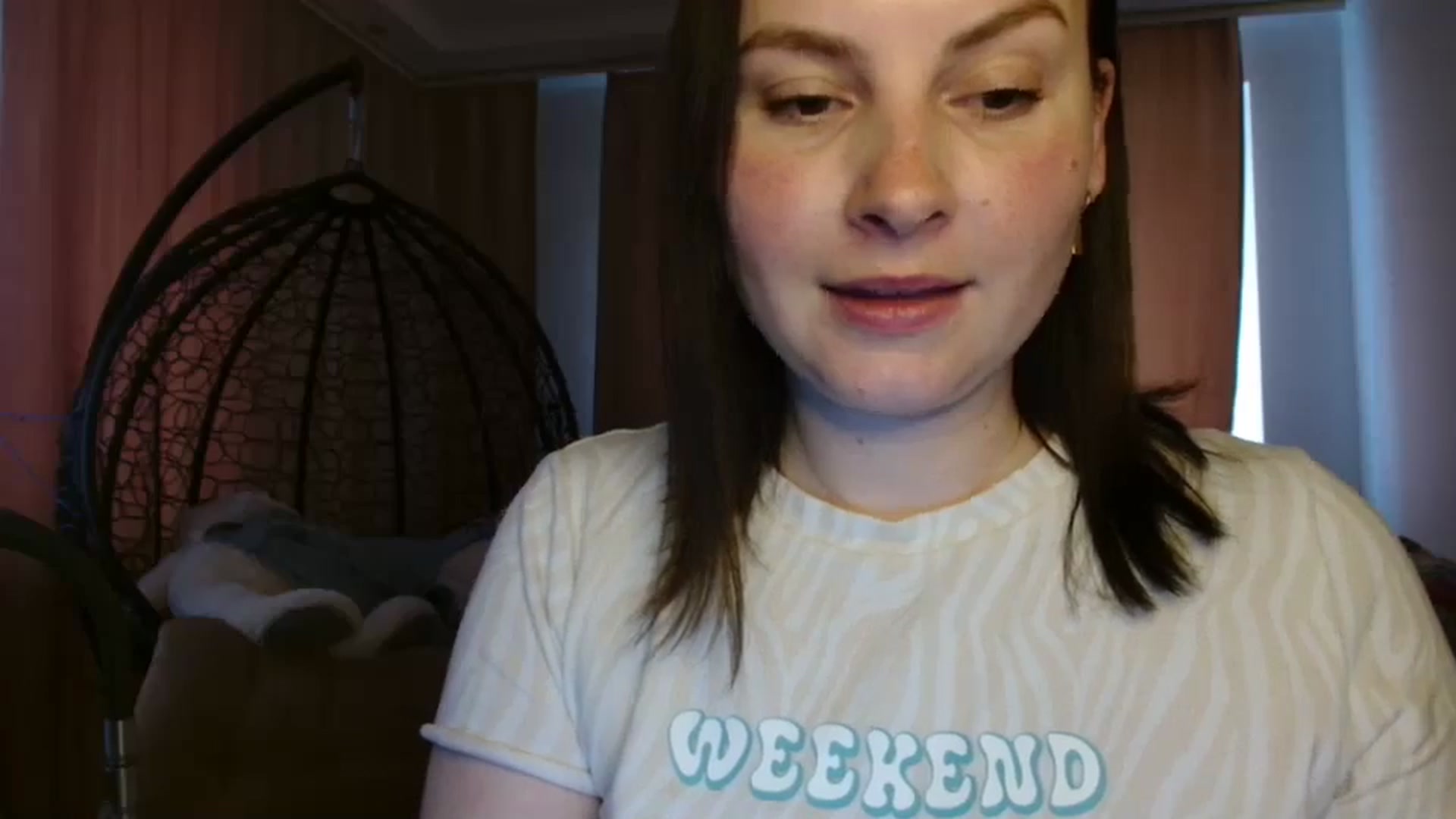 Gallery image thumbnail from MisssLove_is's myfreecams stream on, 05/06/2025, 16:15 image 3 of 20