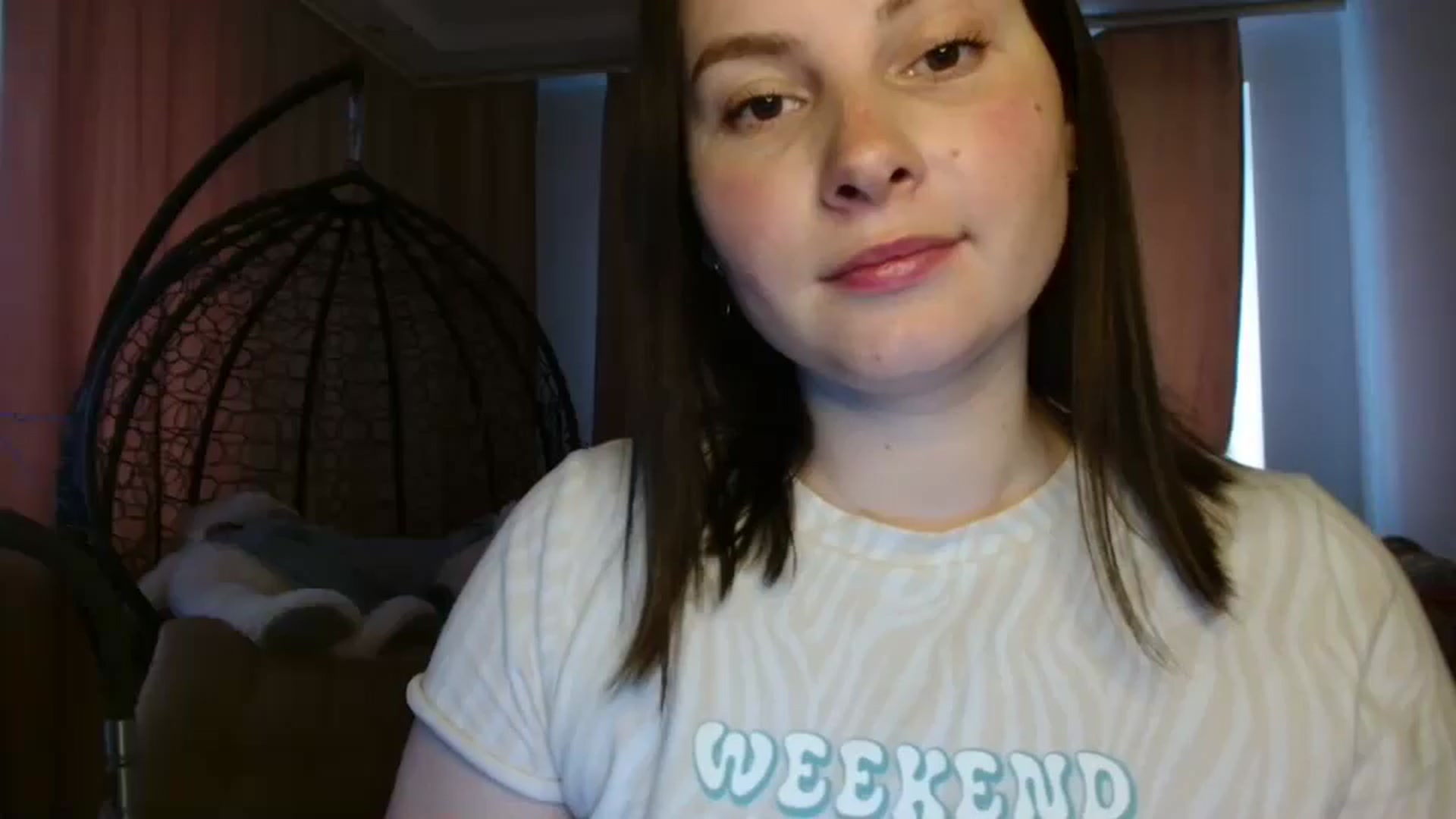 Gallery image thumbnail from MisssLove_is's myfreecams stream on, 05/06/2025, 16:15 image 11 of 20