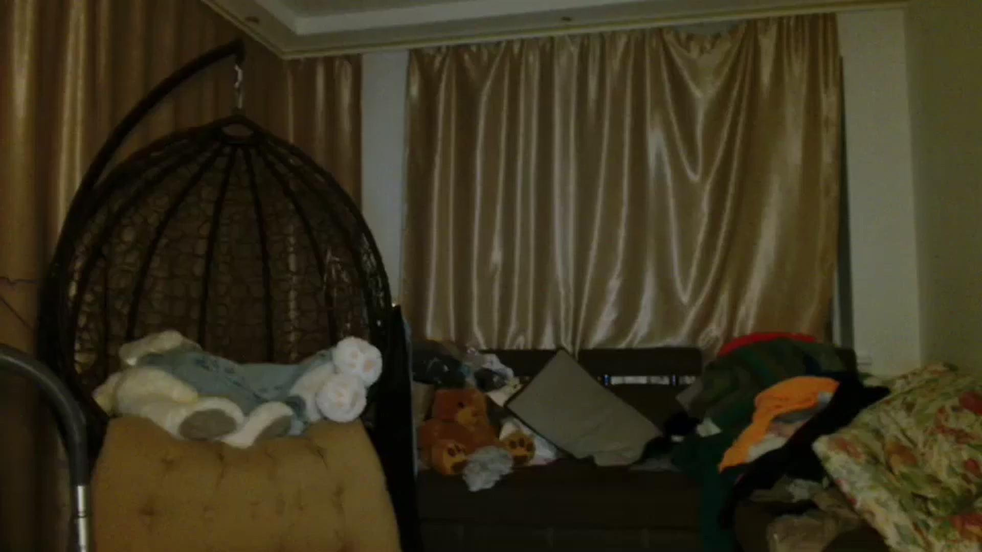 Gallery image thumbnail from MisssLove_is's myfreecams stream on, 05/06/2025, 18:49 image 11 of 20