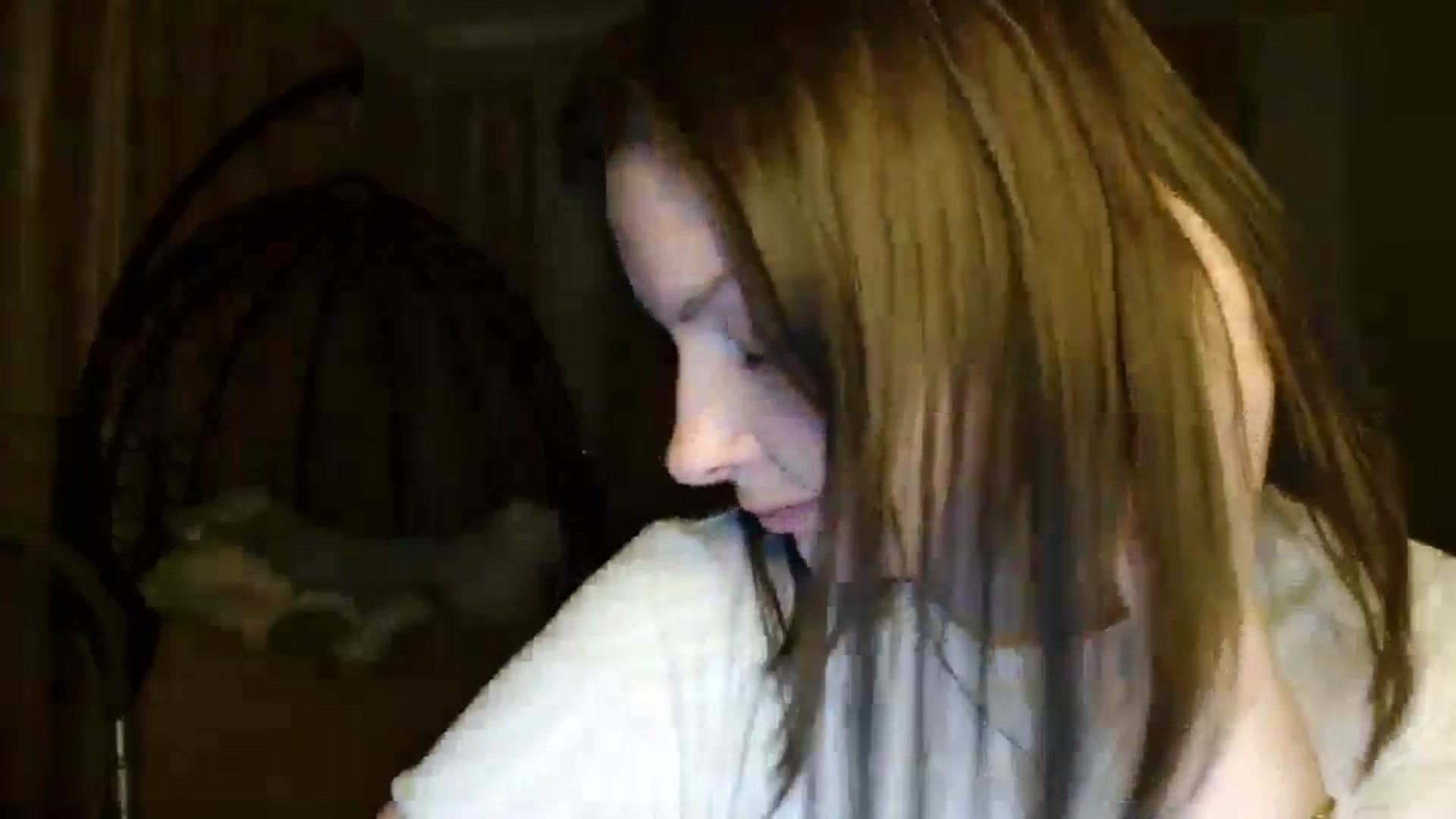 Gallery image thumbnail from MisssLove_is's myfreecams stream on, 05/06/2025, 18:49 image 10 of 20