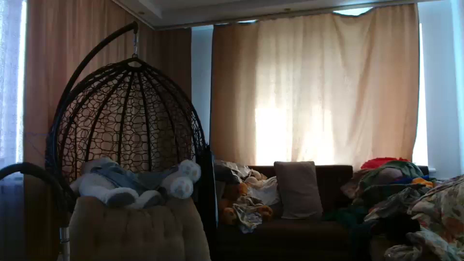 Gallery image thumbnail from MisssLove_is's myfreecams stream on, 05/08/2025, 12:37 image 11 of 20