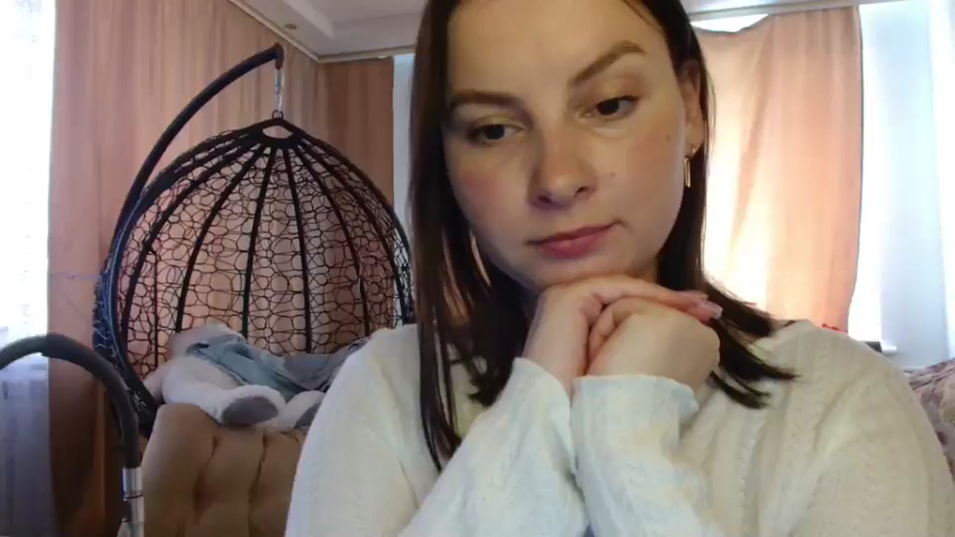 Gallery image thumbnail from MisssLove_is's myfreecams stream on, 05/08/2025, 12:37 image 1 of 20