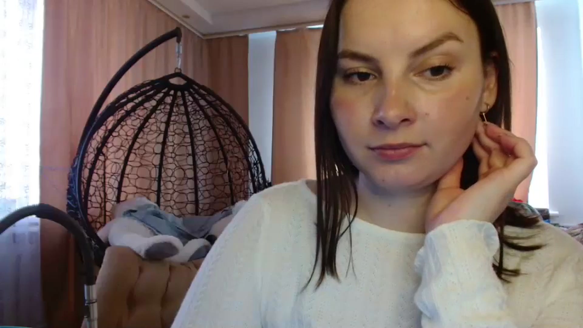 Gallery image thumbnail from MisssLove_is's myfreecams stream on, 05/08/2025, 12:37 image 20 of 20