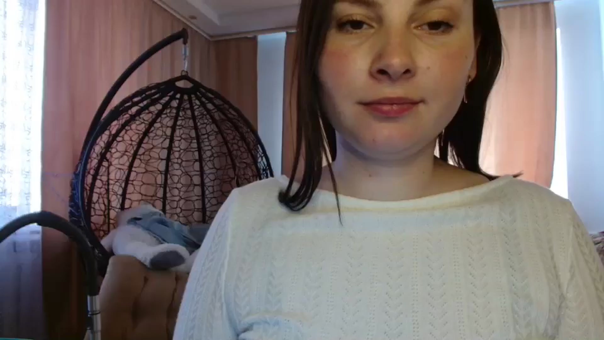 Gallery image thumbnail from MisssLove_is's myfreecams stream on, 05/08/2025, 12:37 image 19 of 20