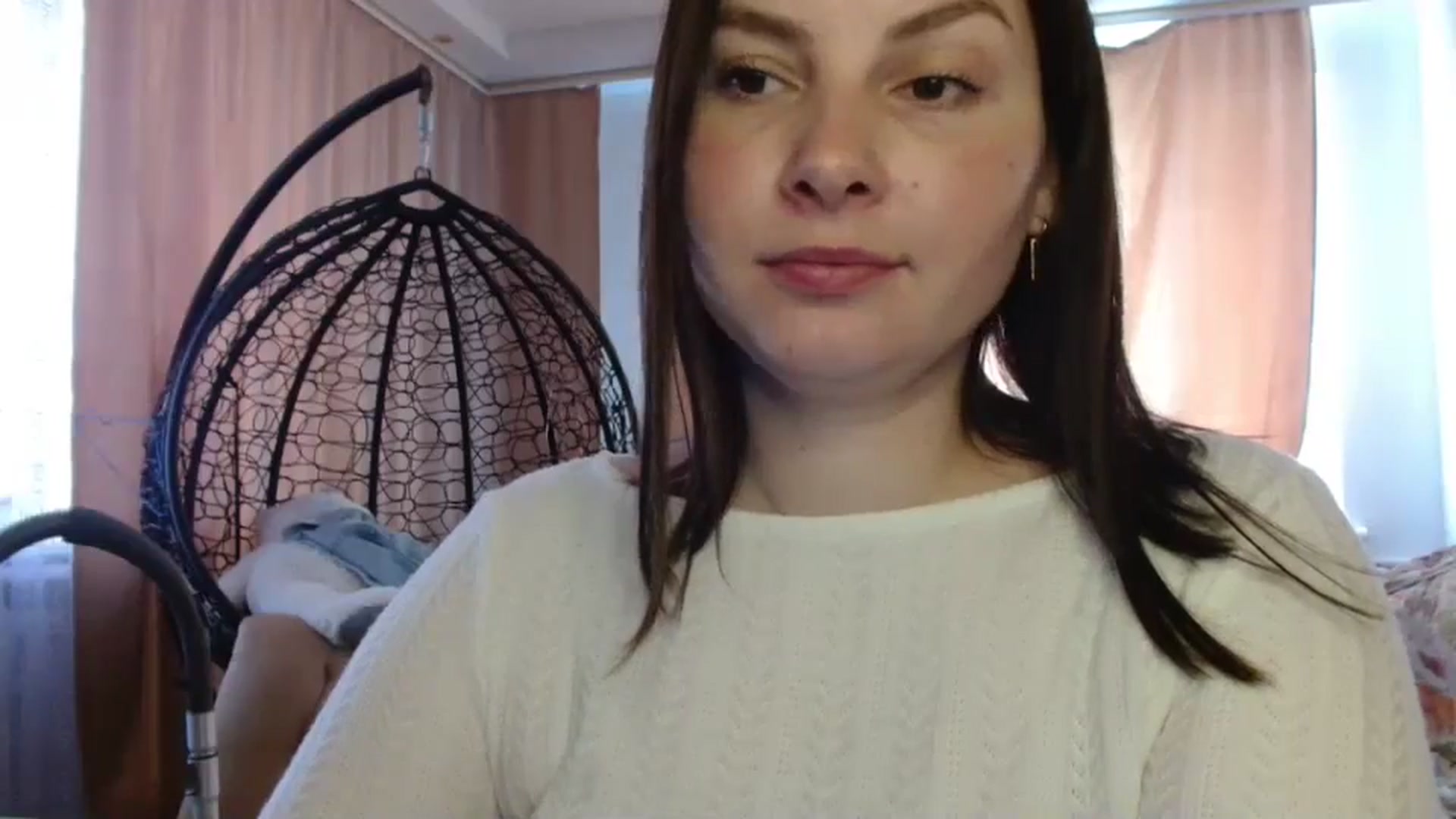 Gallery image thumbnail from MisssLove_is's myfreecams stream on, 05/08/2025, 12:37 image 9 of 20