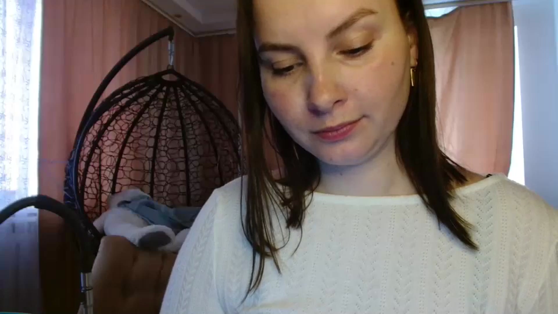 Gallery image thumbnail from MisssLove_is's myfreecams stream on, 05/08/2025, 13:30 image 18 of 20